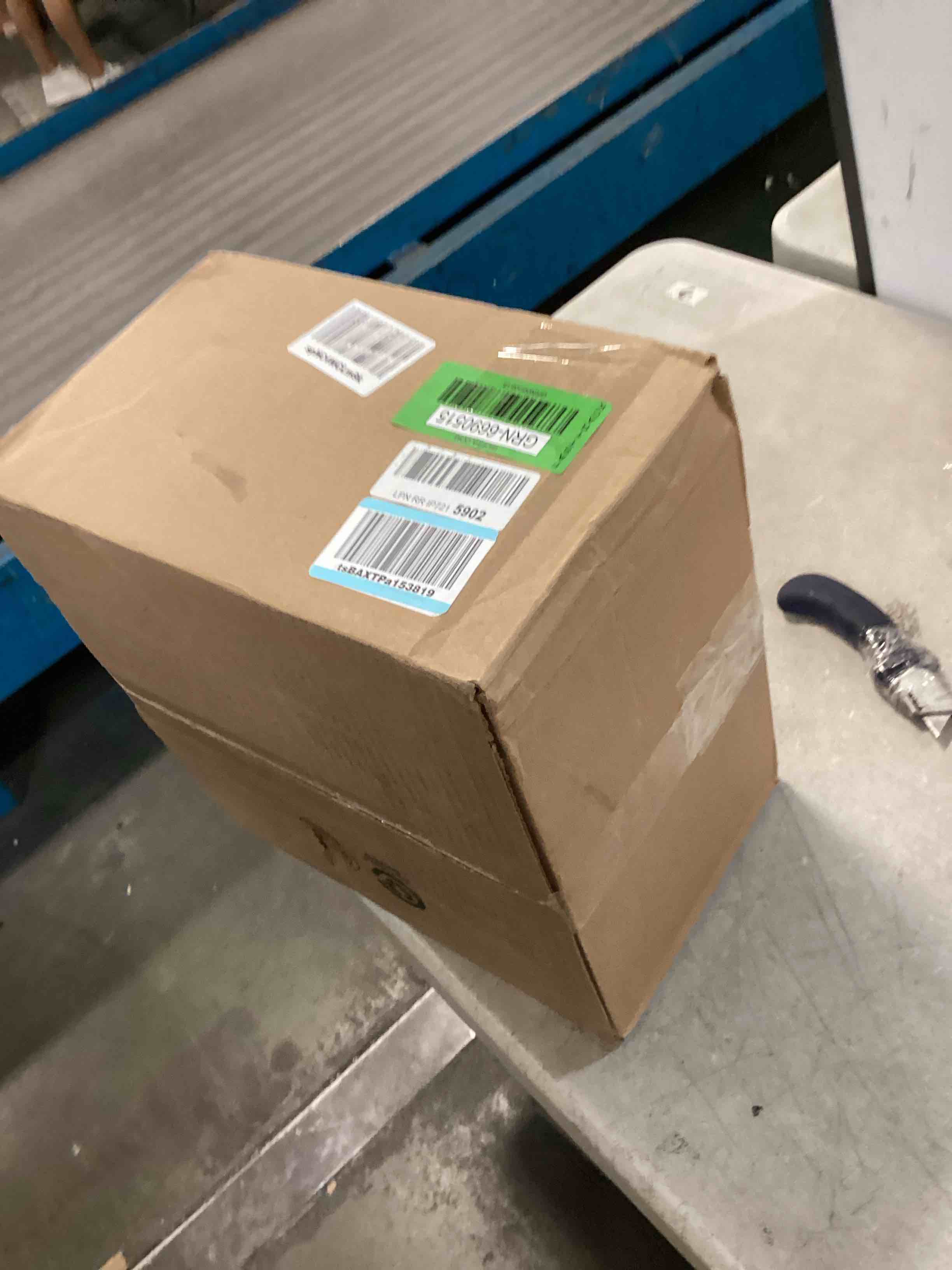 https://s3.amazonaws.com/lotting-images-prod/bidfta/GRN6690515_1719843807227.jpeg