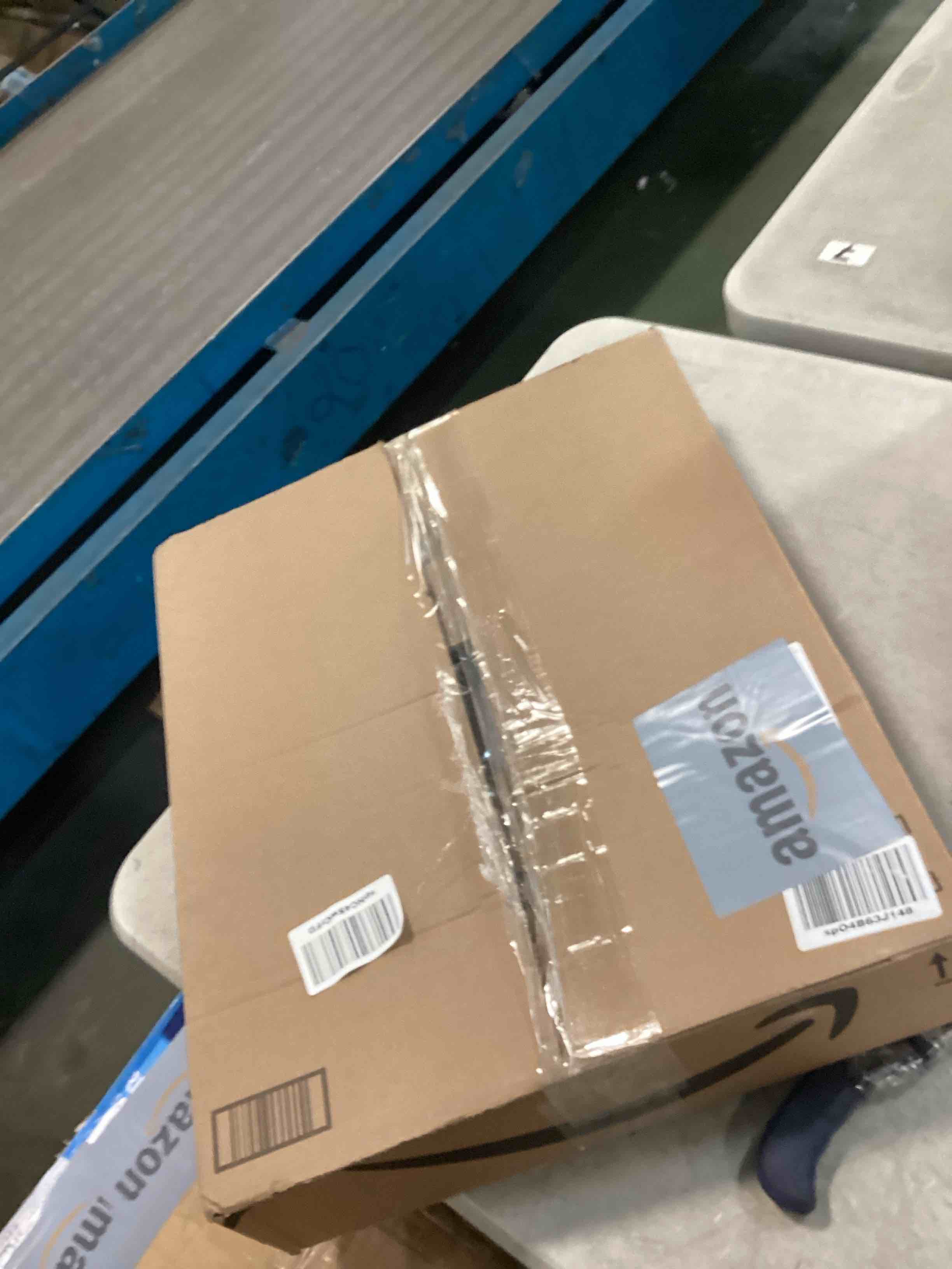 https://s3.amazonaws.com/lotting-images-prod/bidfta/GRN6690556_1719848144487.jpeg