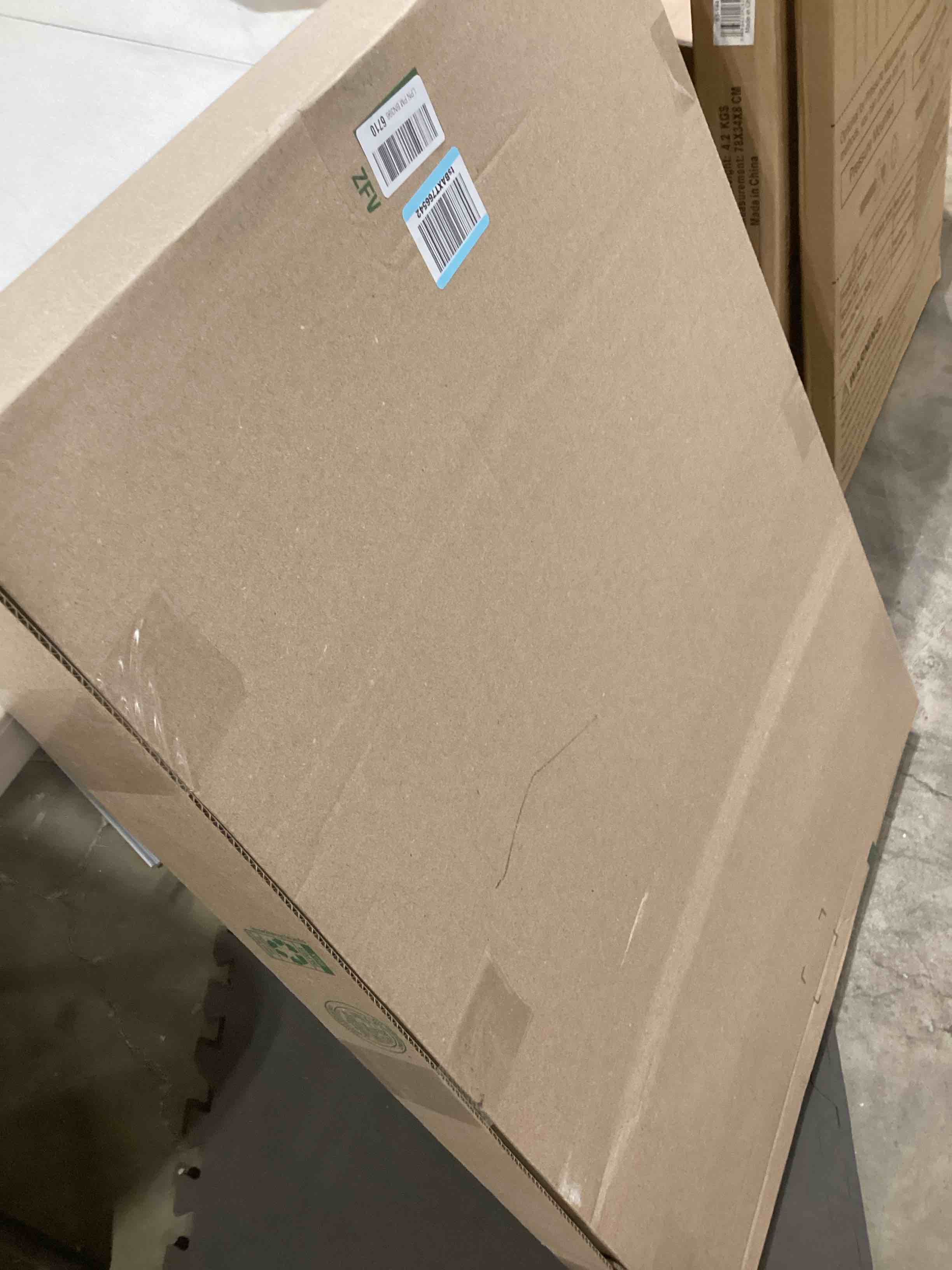 https://s3.amazonaws.com/lotting-images-prod/bidfta/GRN6692155_1722373404914.jpeg