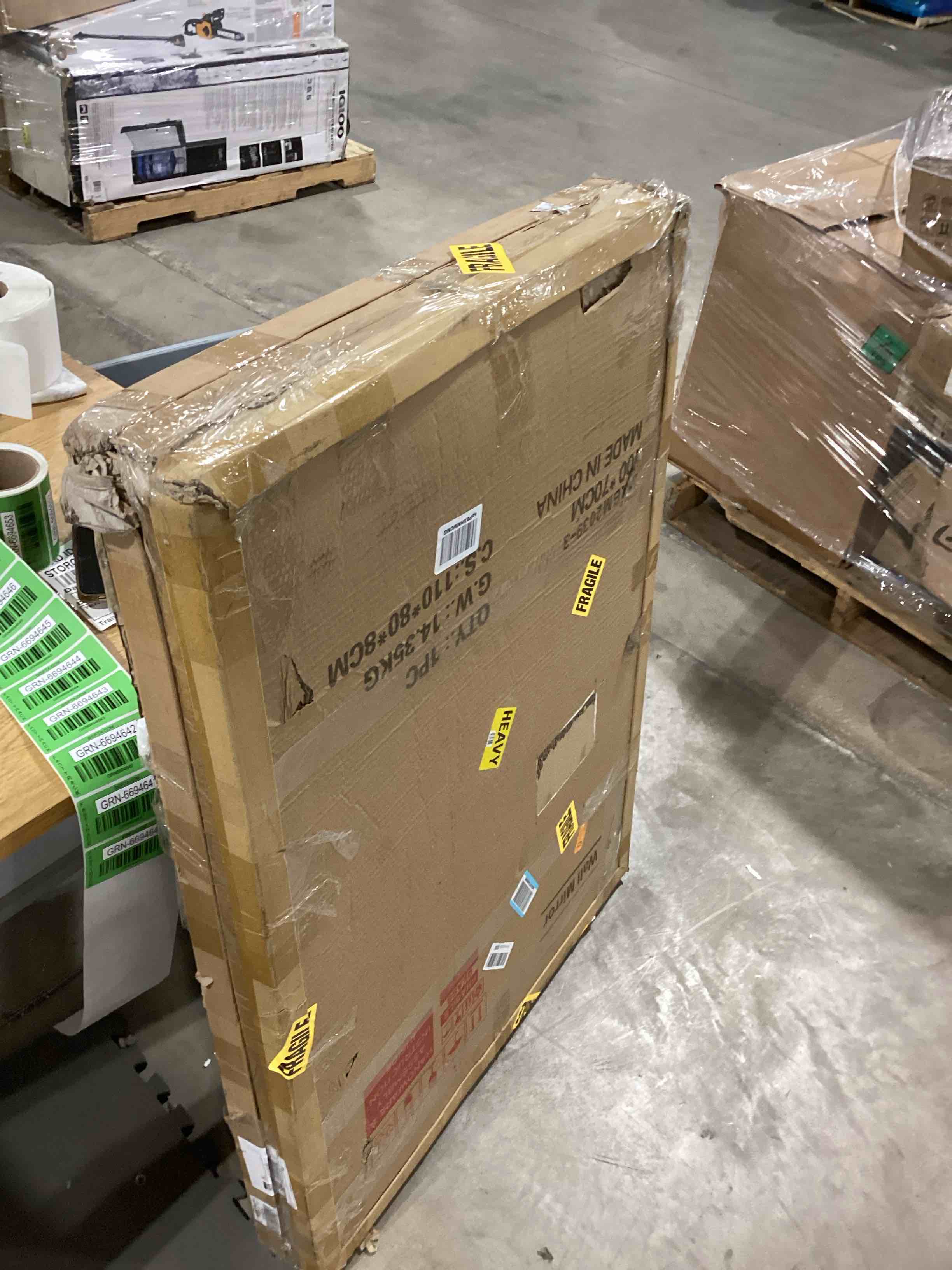 https://s3.amazonaws.com/lotting-images-prod/bidfta/GRN6694640_1724413821719.jpeg