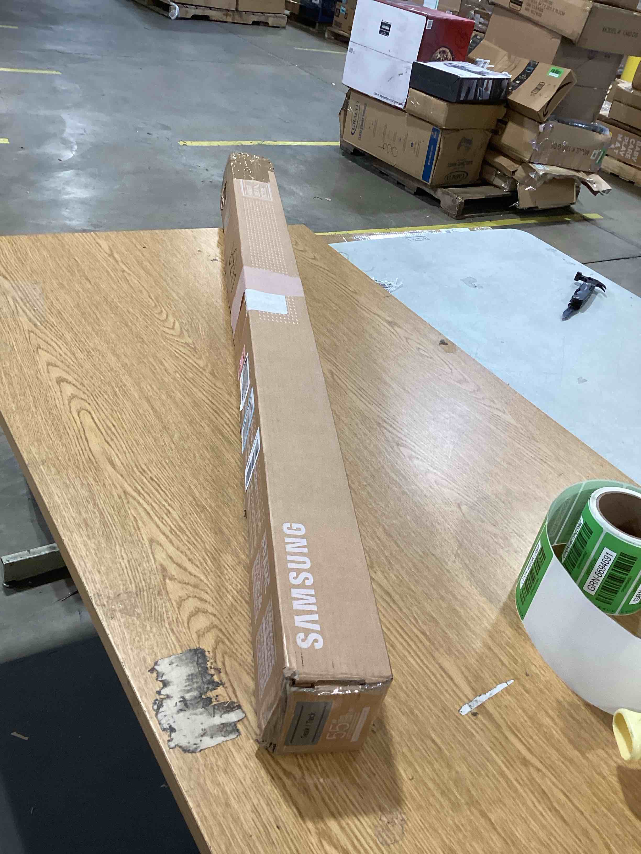 https://s3.amazonaws.com/lotting-images-prod/bidfta/GRN6694684_1724421669175.jpeg