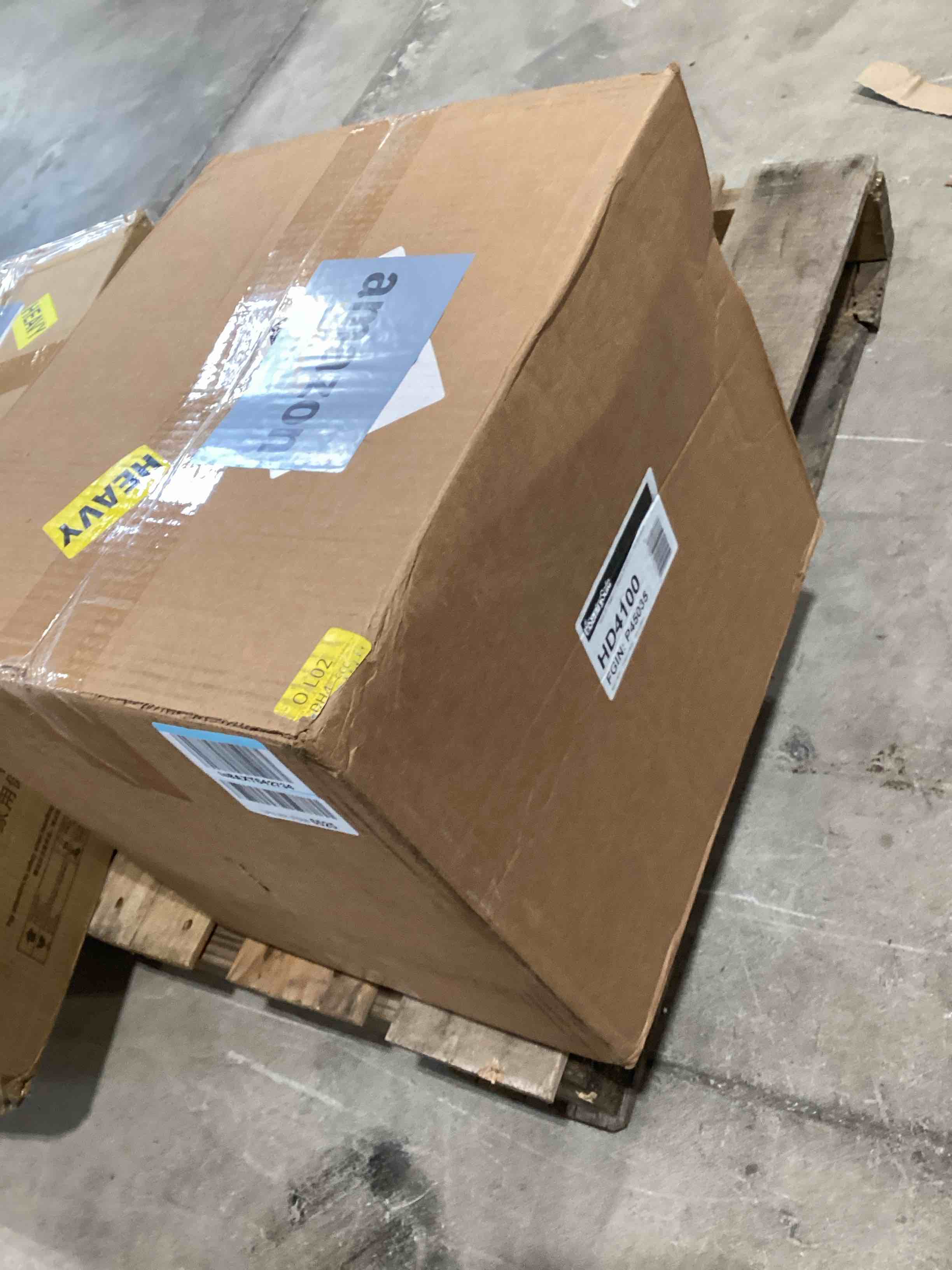 https://s3.amazonaws.com/lotting-images-prod/bidfta/GRN6695448_1722008037601.jpeg