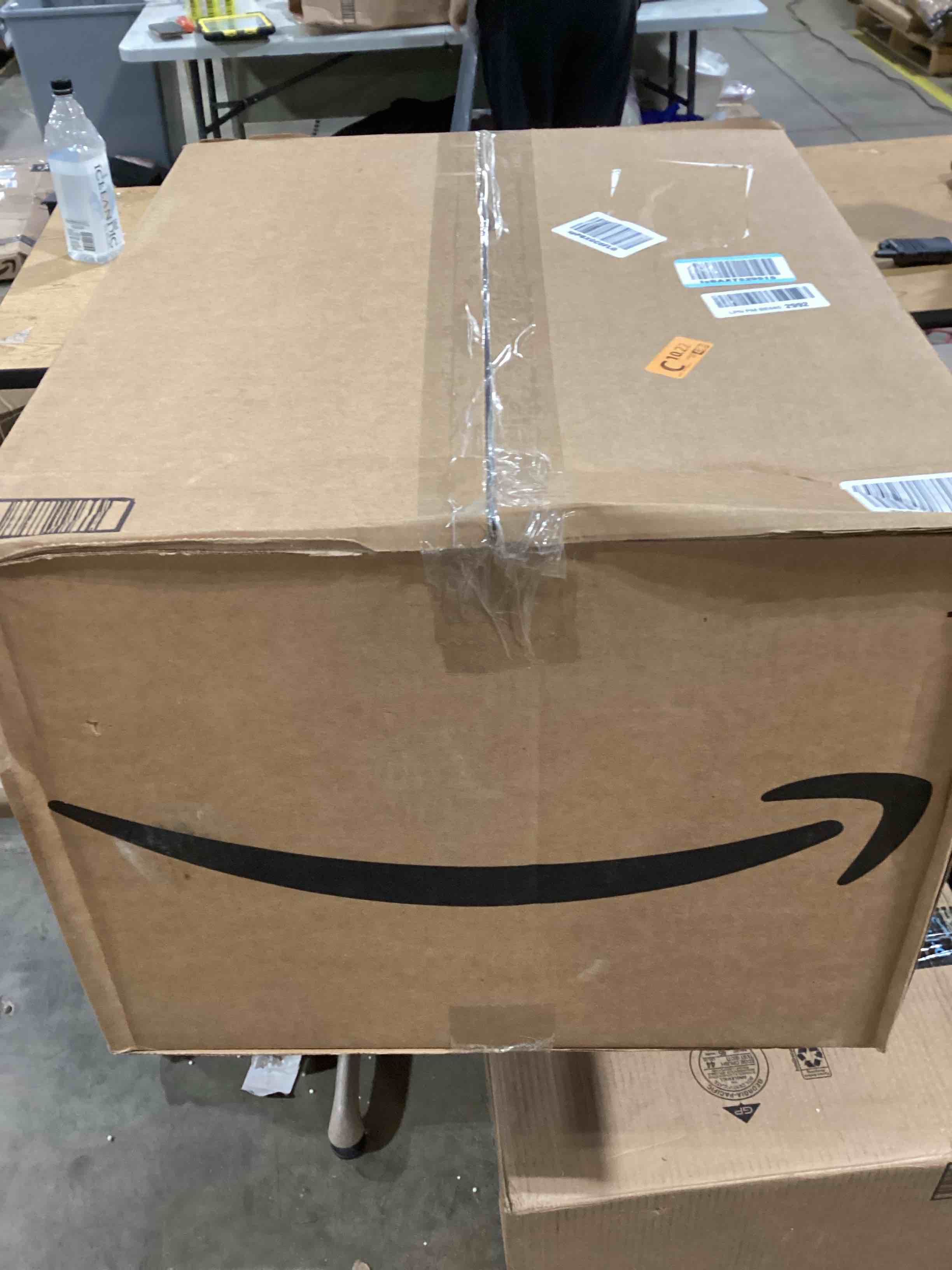 https://s3.amazonaws.com/lotting-images-prod/bidfta/GRN6698495_1723547424277.jpeg
