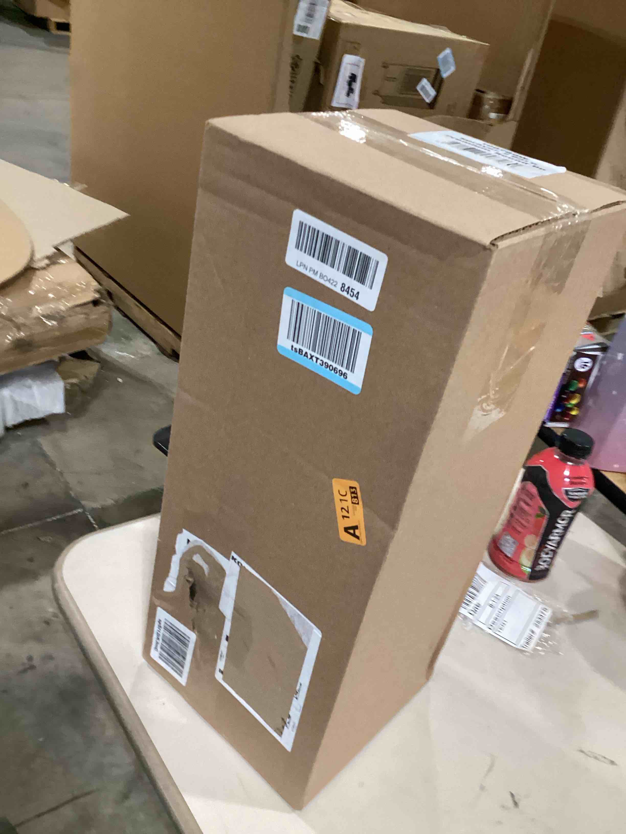 https://s3.amazonaws.com/lotting-images-prod/bidfta/GRN6699007_1723817832819.jpeg