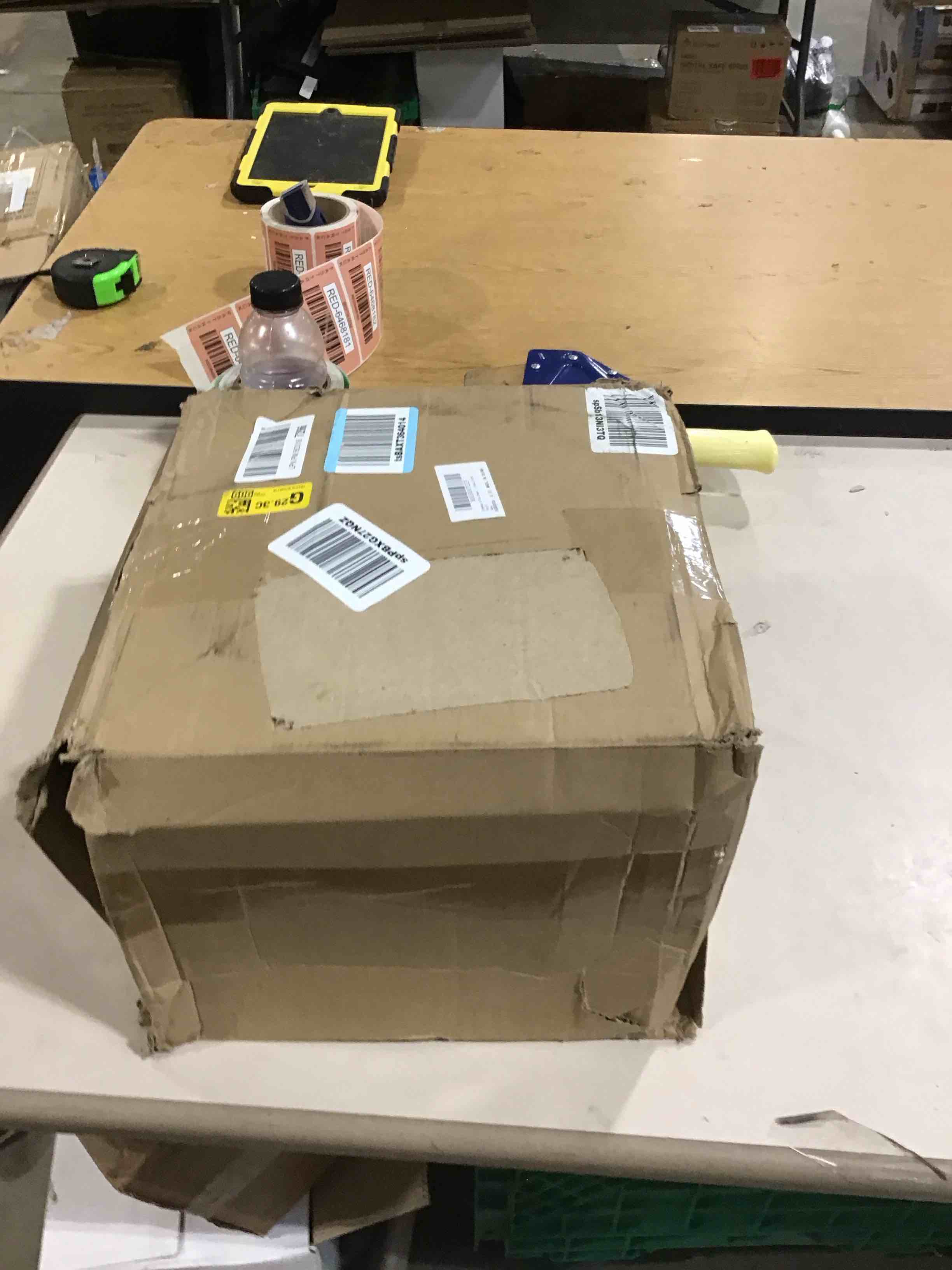 https://s3.amazonaws.com/lotting-images-prod/bidfta/GRN6700514_1725631233756.jpeg