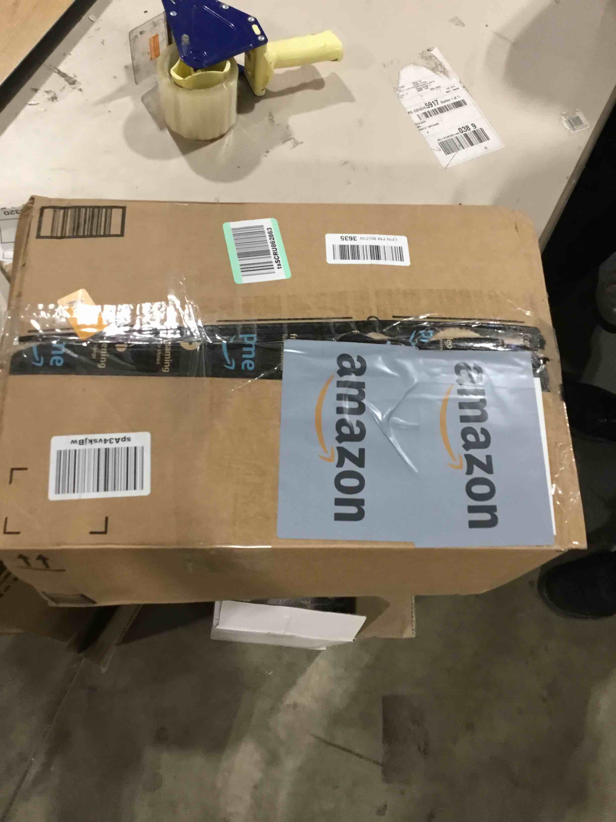 https://s3.amazonaws.com/lotting-images-prod/bidfta/GRN6700884_1726226484311.jpeg