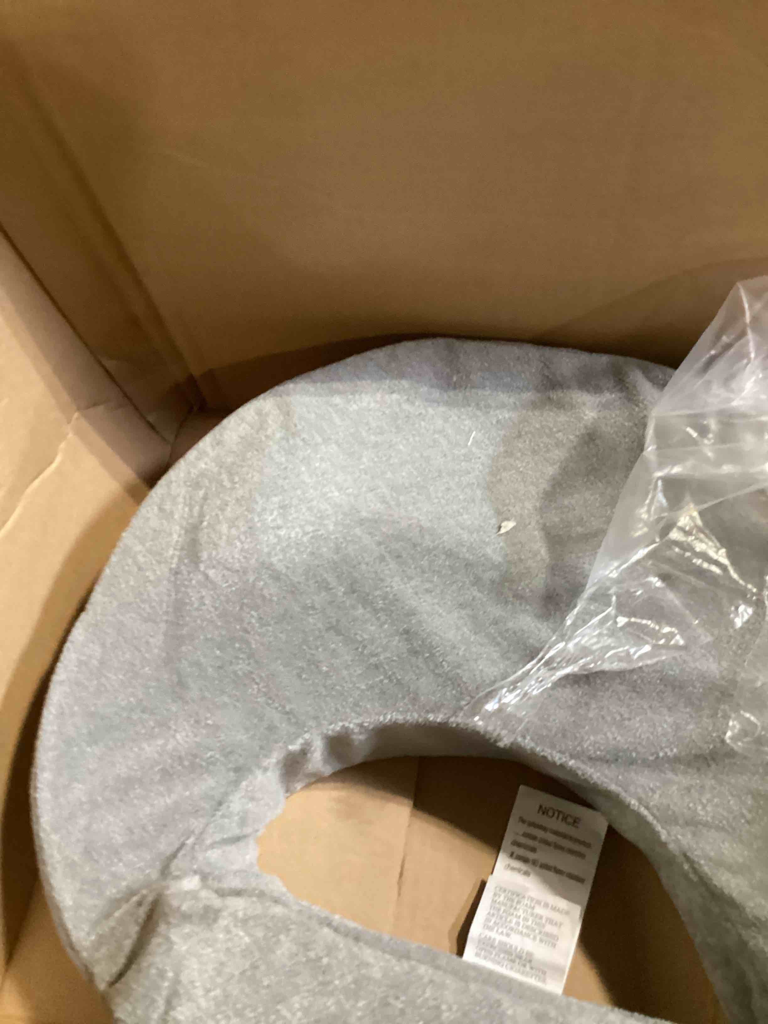 https://s3.amazonaws.com/lotting-images-prod/bidfta/GRN6701100_1725549461572.jpeg
