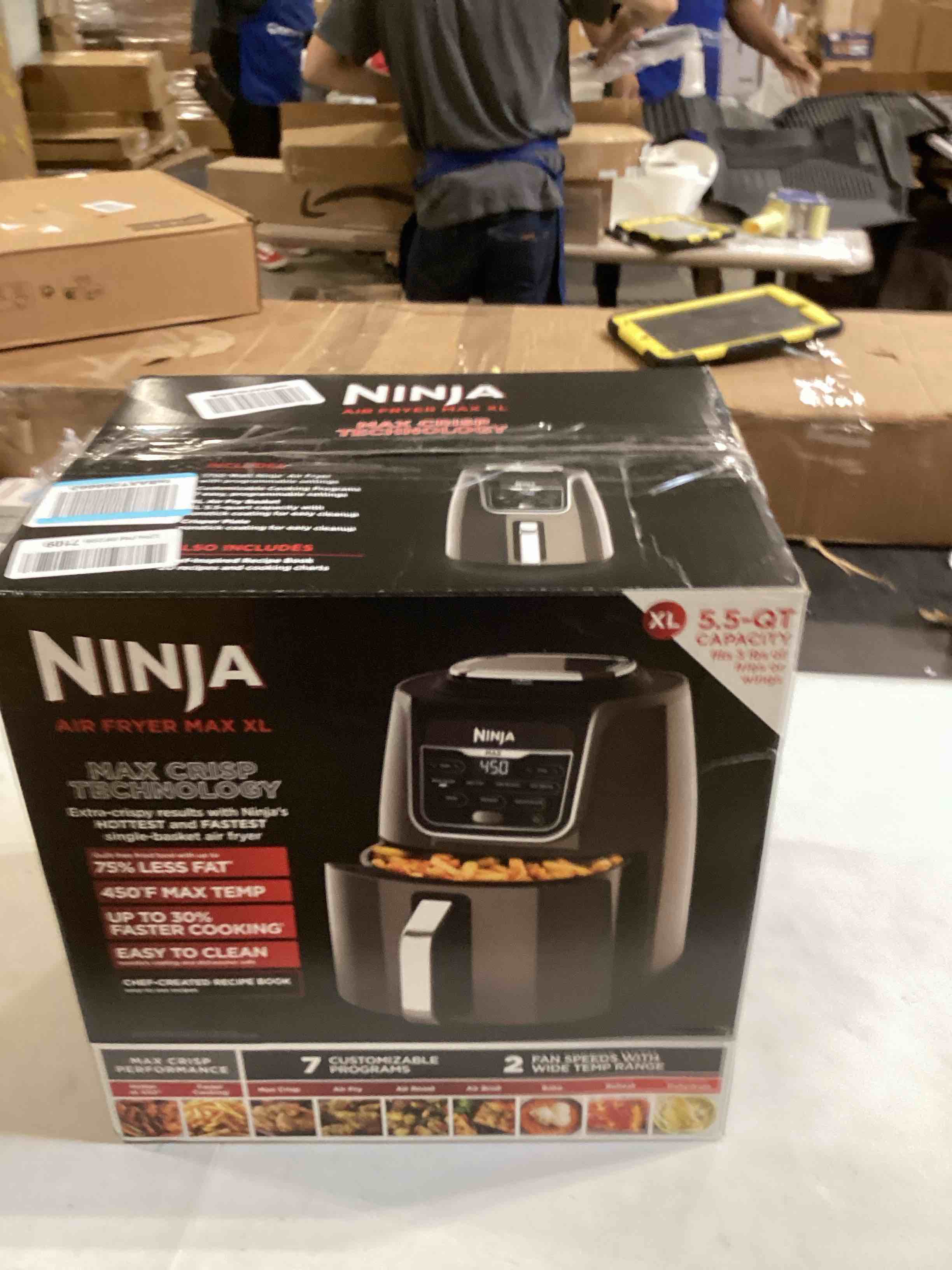 Ninja AF161 Max XL Air Fryer that Cooks, Crisps, Roasts, Bakes, Reheats