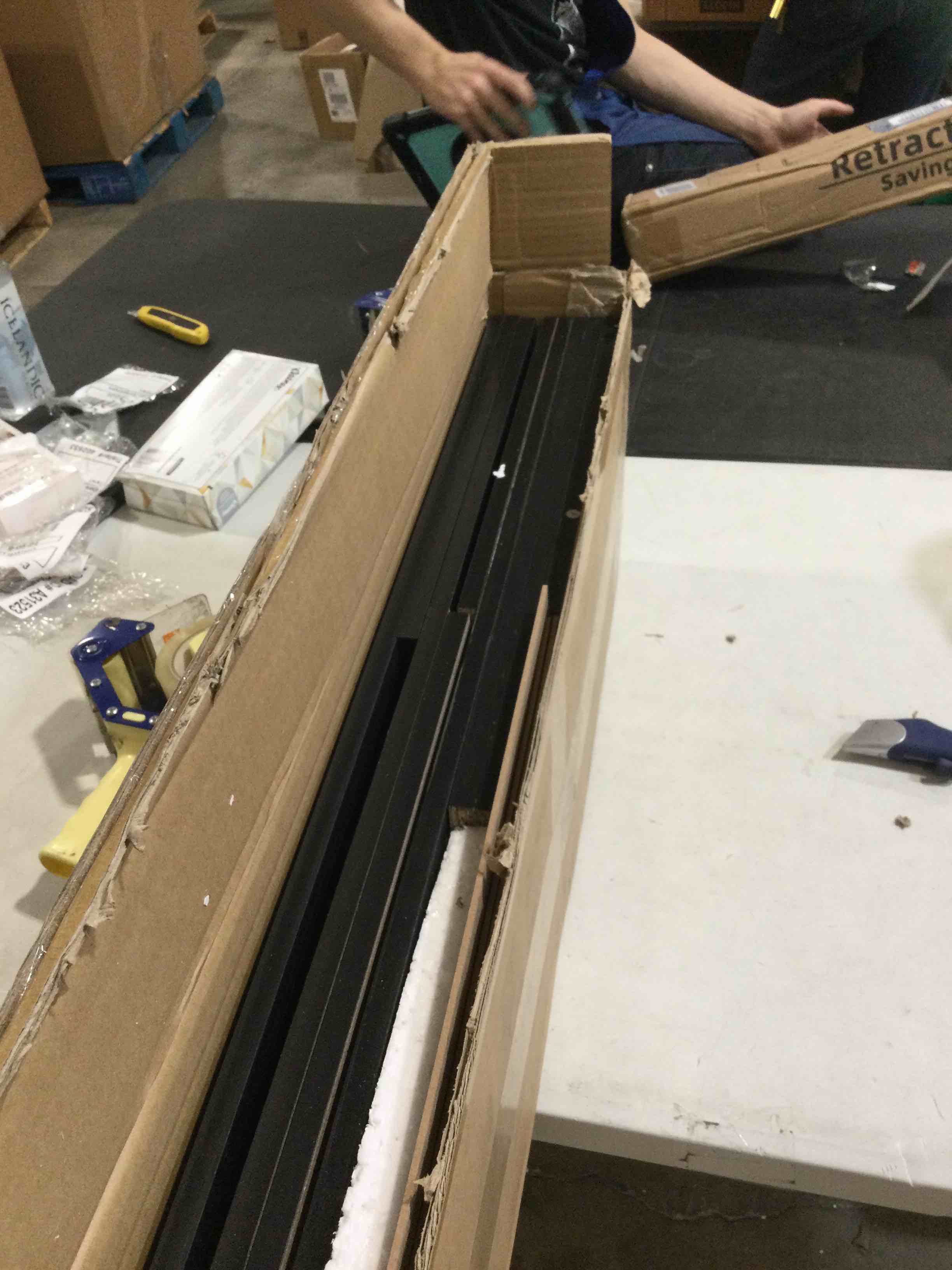 https://s3.amazonaws.com/lotting-images-prod/bidfta/GRN6701429_1726171251733.jpeg
