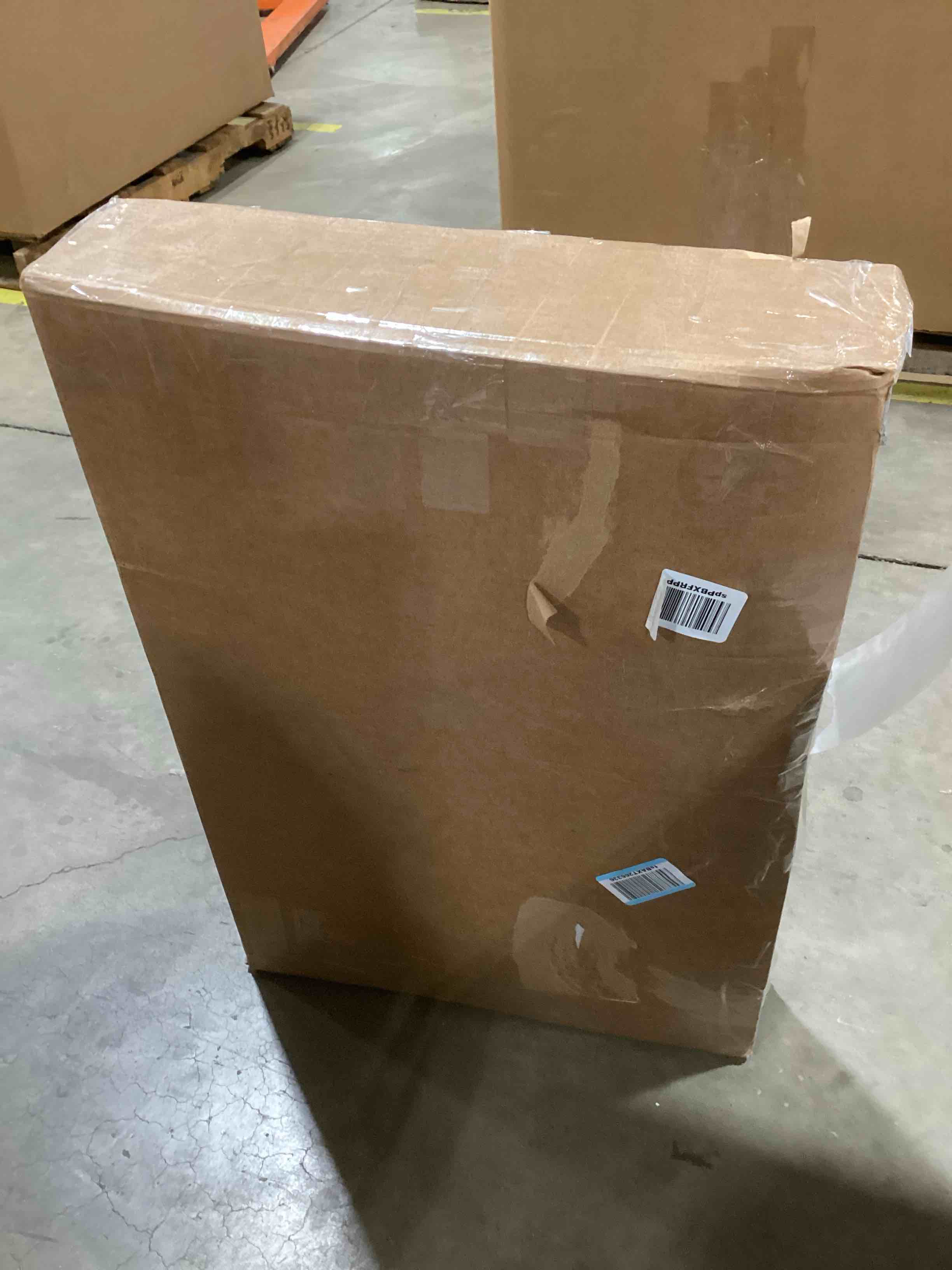 https://s3.amazonaws.com/lotting-images-prod/bidfta/GRN6701841_1726746654231.jpeg