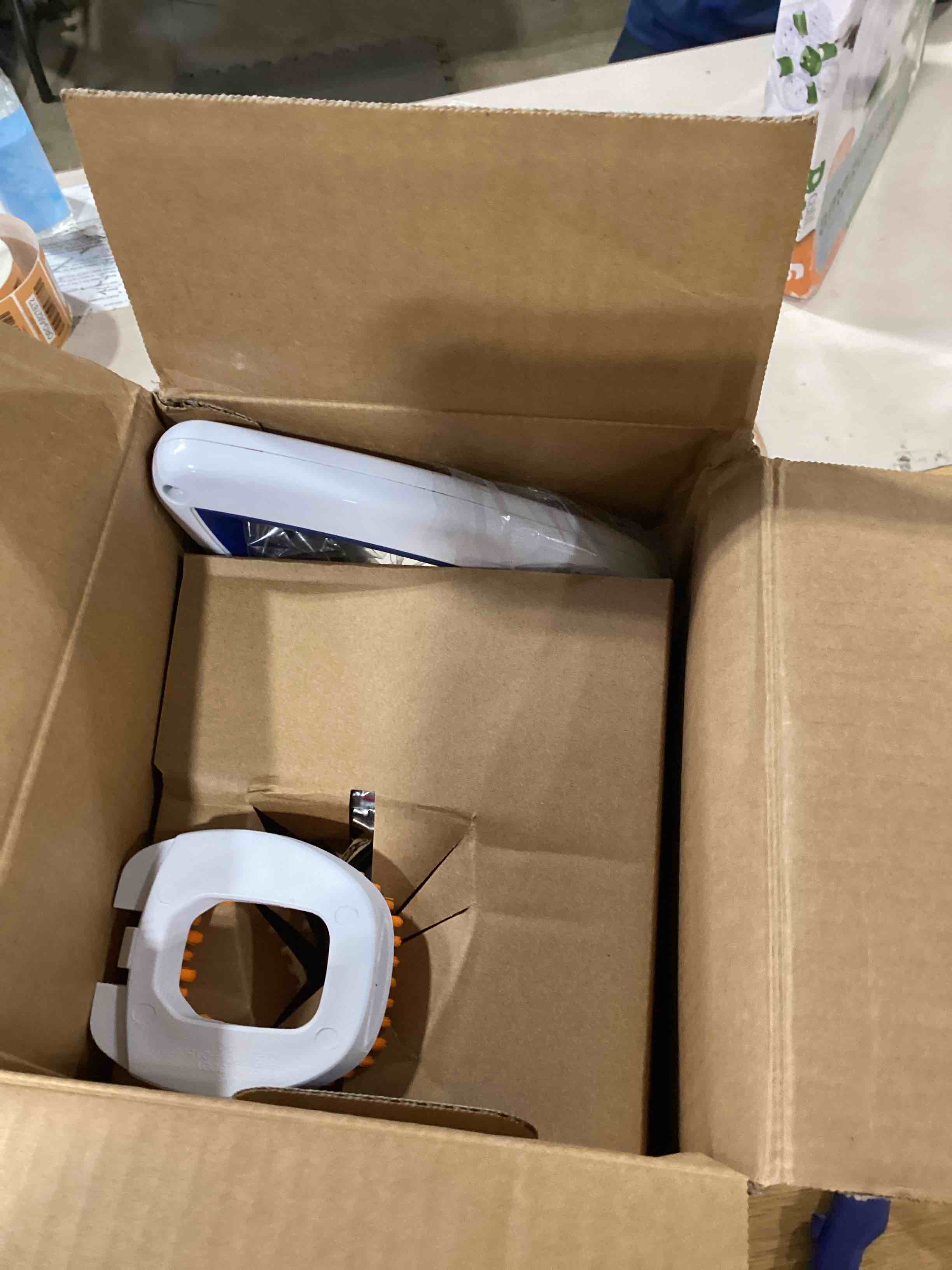 https://s3.amazonaws.com/lotting-images-prod/bidfta/GRN6702020_1726854029991.jpeg