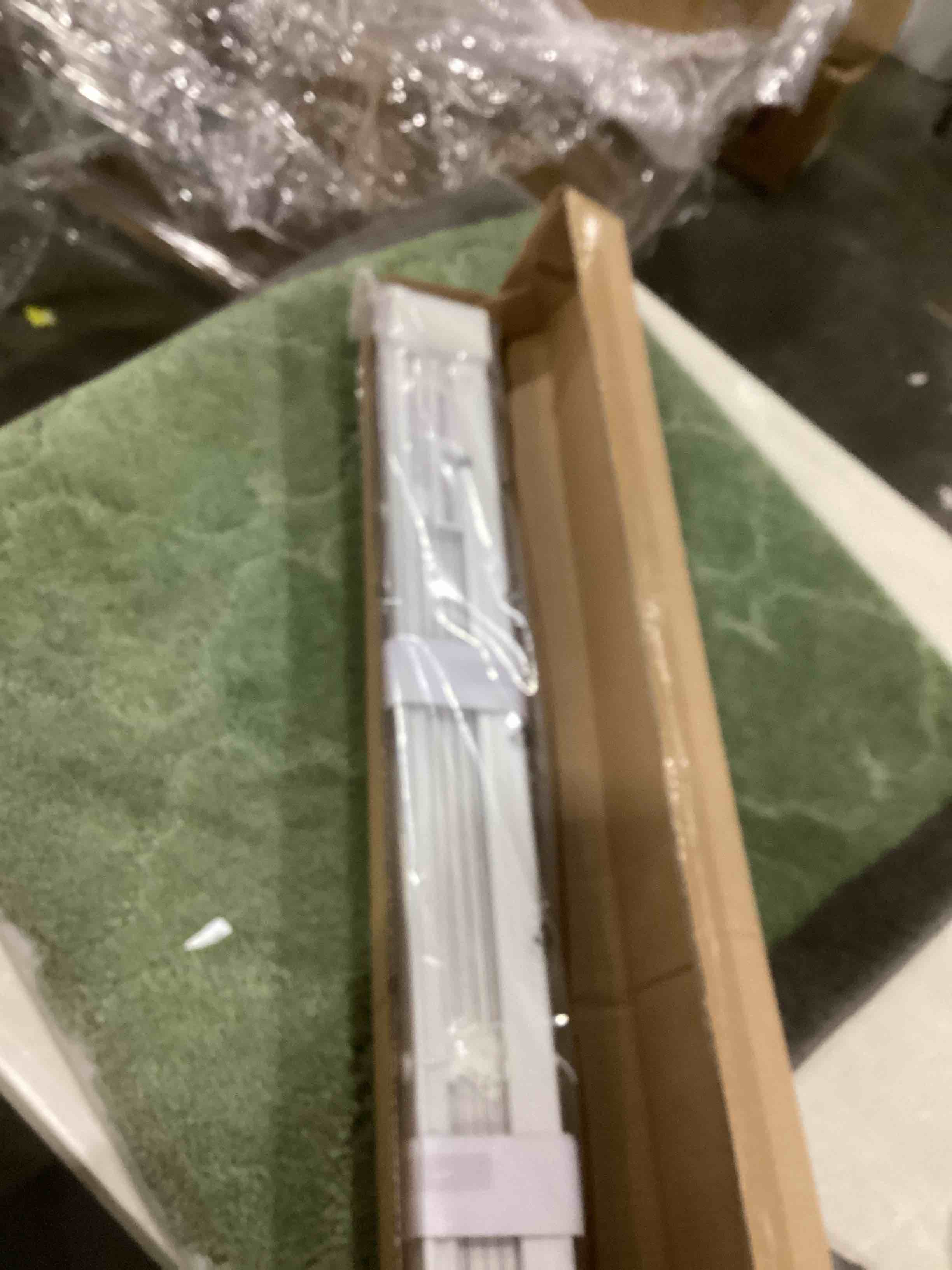 https://s3.amazonaws.com/lotting-images-prod/bidfta/GRN6704353_1736943470623.jpeg