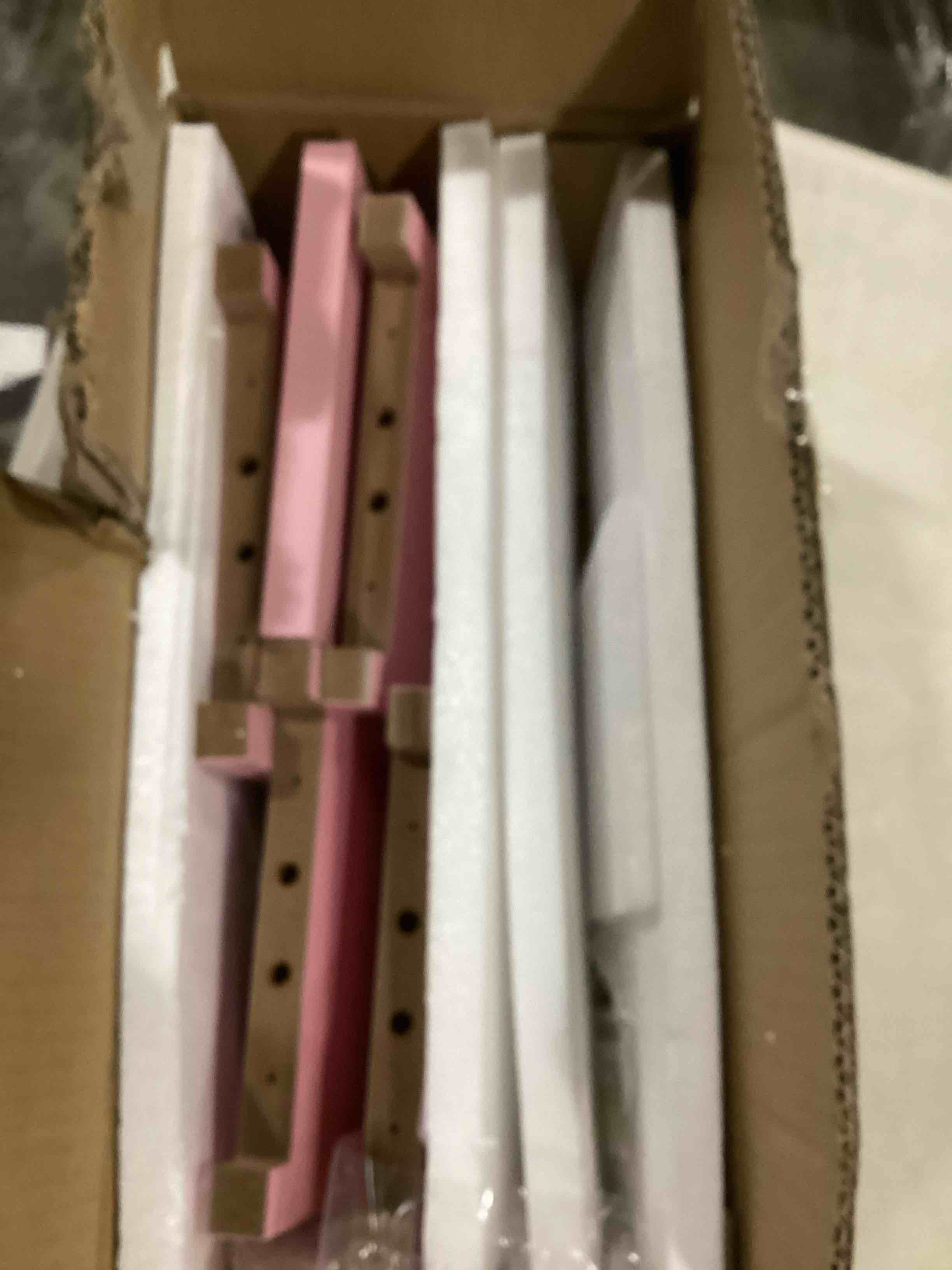 https://s3.amazonaws.com/lotting-images-prod/bidfta/GRN6704448_1737034979782.jpeg