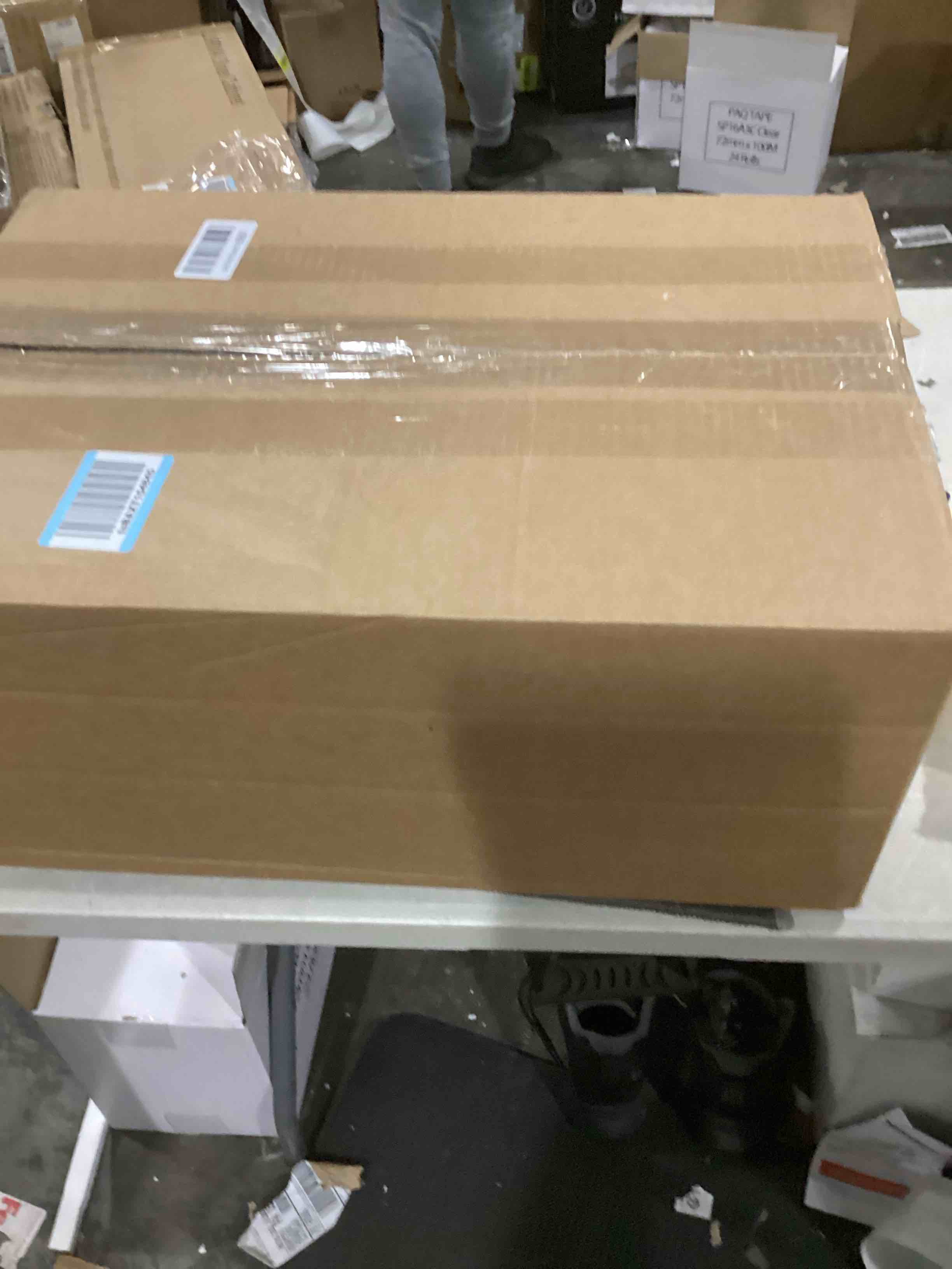 https://s3.amazonaws.com/lotting-images-prod/bidfta/GRN6704700_1737402282292.jpeg
