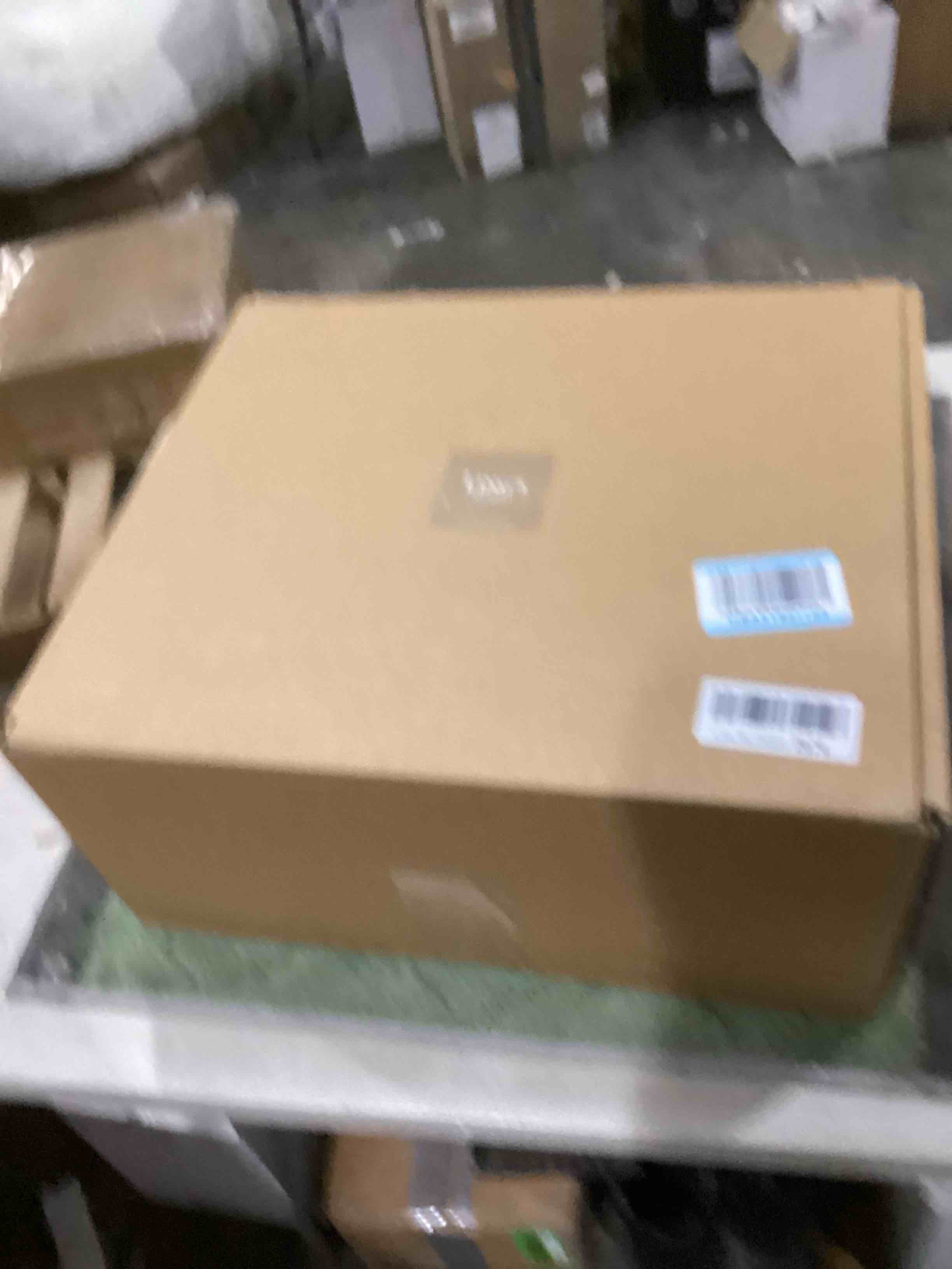 https://s3.amazonaws.com/lotting-images-prod/bidfta/GRN6704802_1737634754111.jpeg