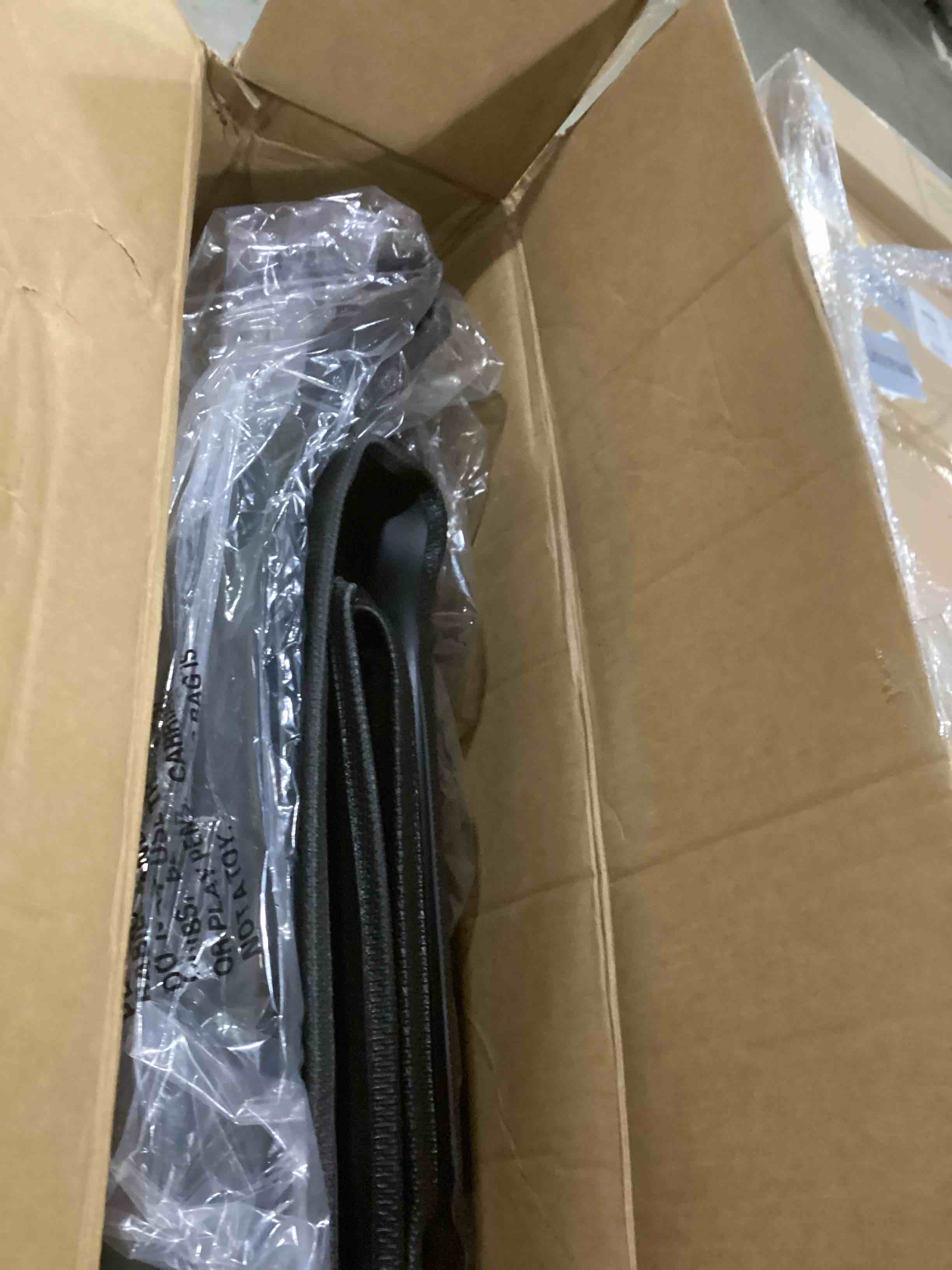 https://s3.amazonaws.com/lotting-images-prod/bidfta/GRN6704965_1737735256449.jpeg