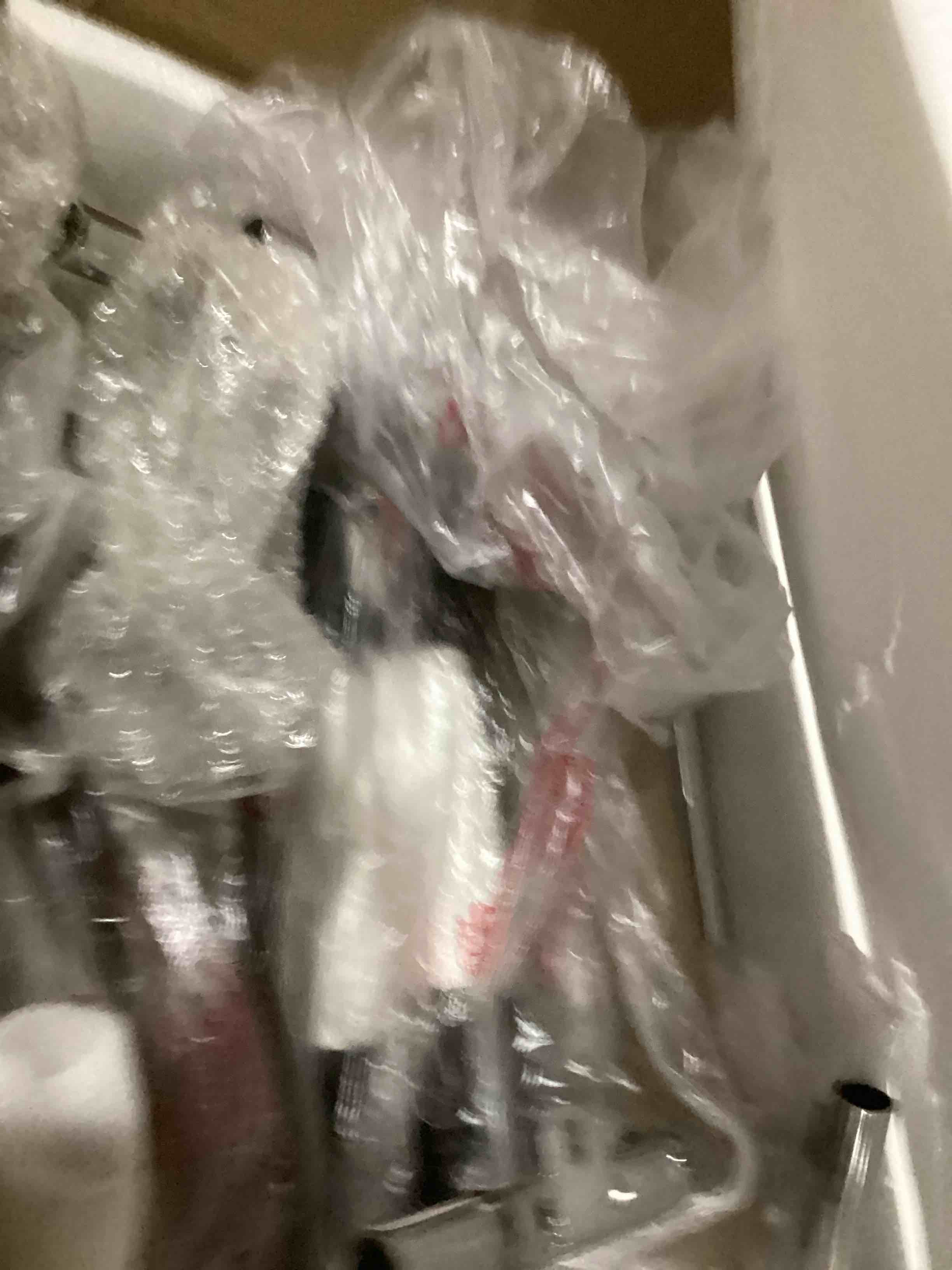 https://s3.amazonaws.com/lotting-images-prod/bidfta/GRN6705072_1738082580407.jpeg