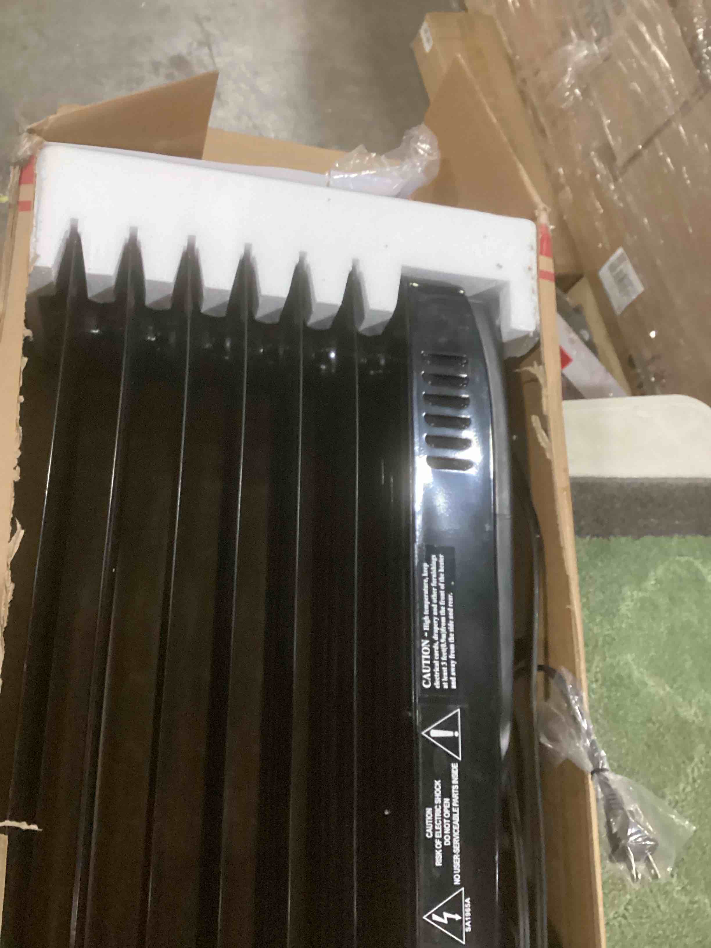 https://s3.amazonaws.com/lotting-images-prod/bidfta/GRN6705192_1738247662339.jpeg