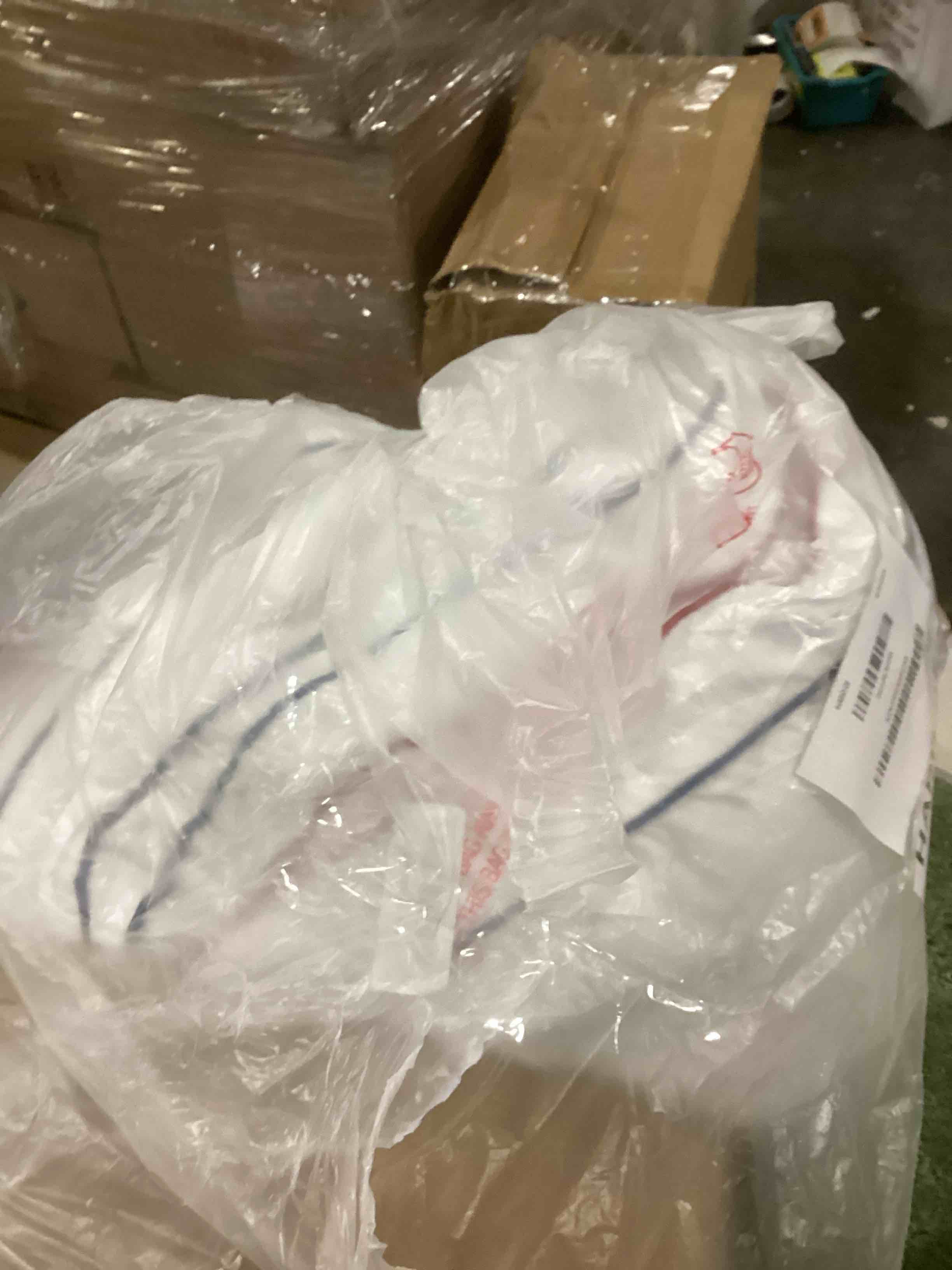 https://s3.amazonaws.com/lotting-images-prod/bidfta/GRN6705307_1738342546197.jpeg