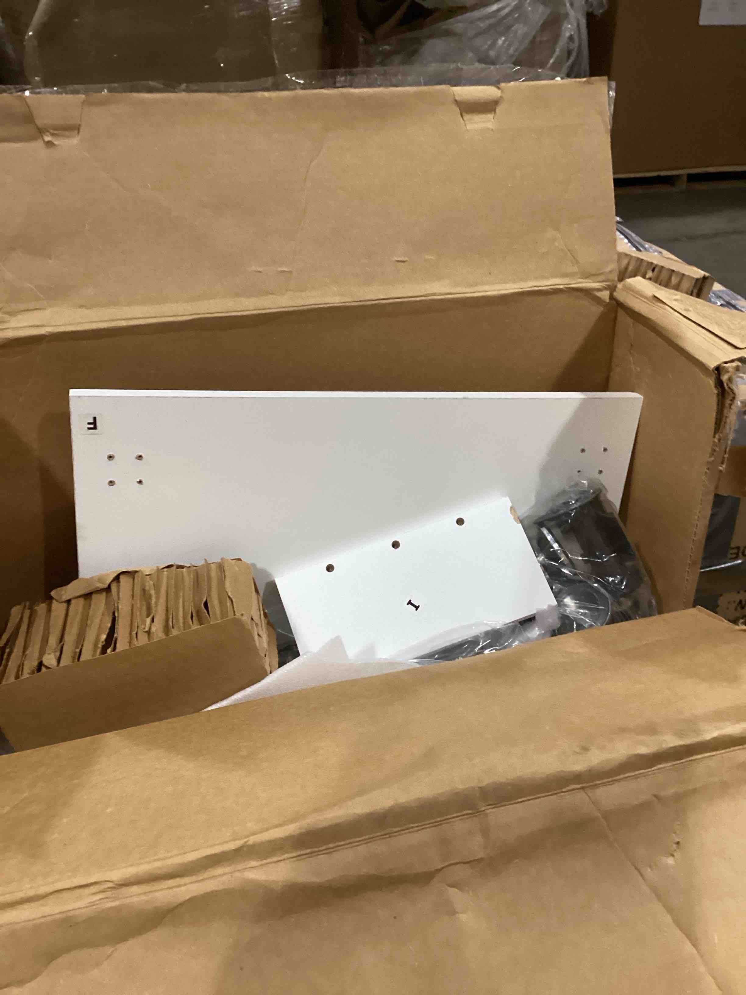 https://s3.amazonaws.com/lotting-images-prod/bidfta/GRN6705777_1737129589798.jpeg