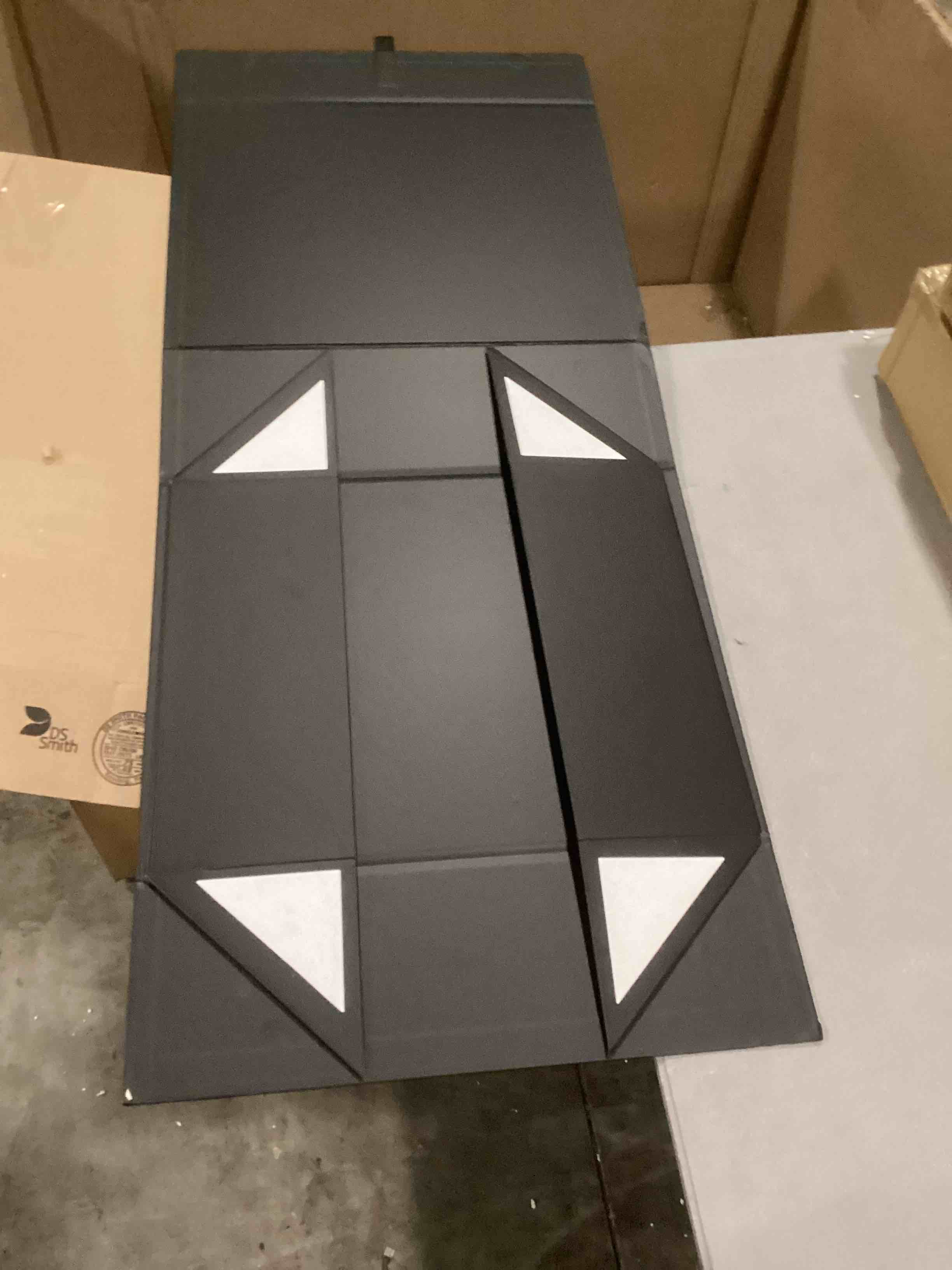 https://s3.amazonaws.com/lotting-images-prod/bidfta/GRN6706048_1737470778252.jpeg