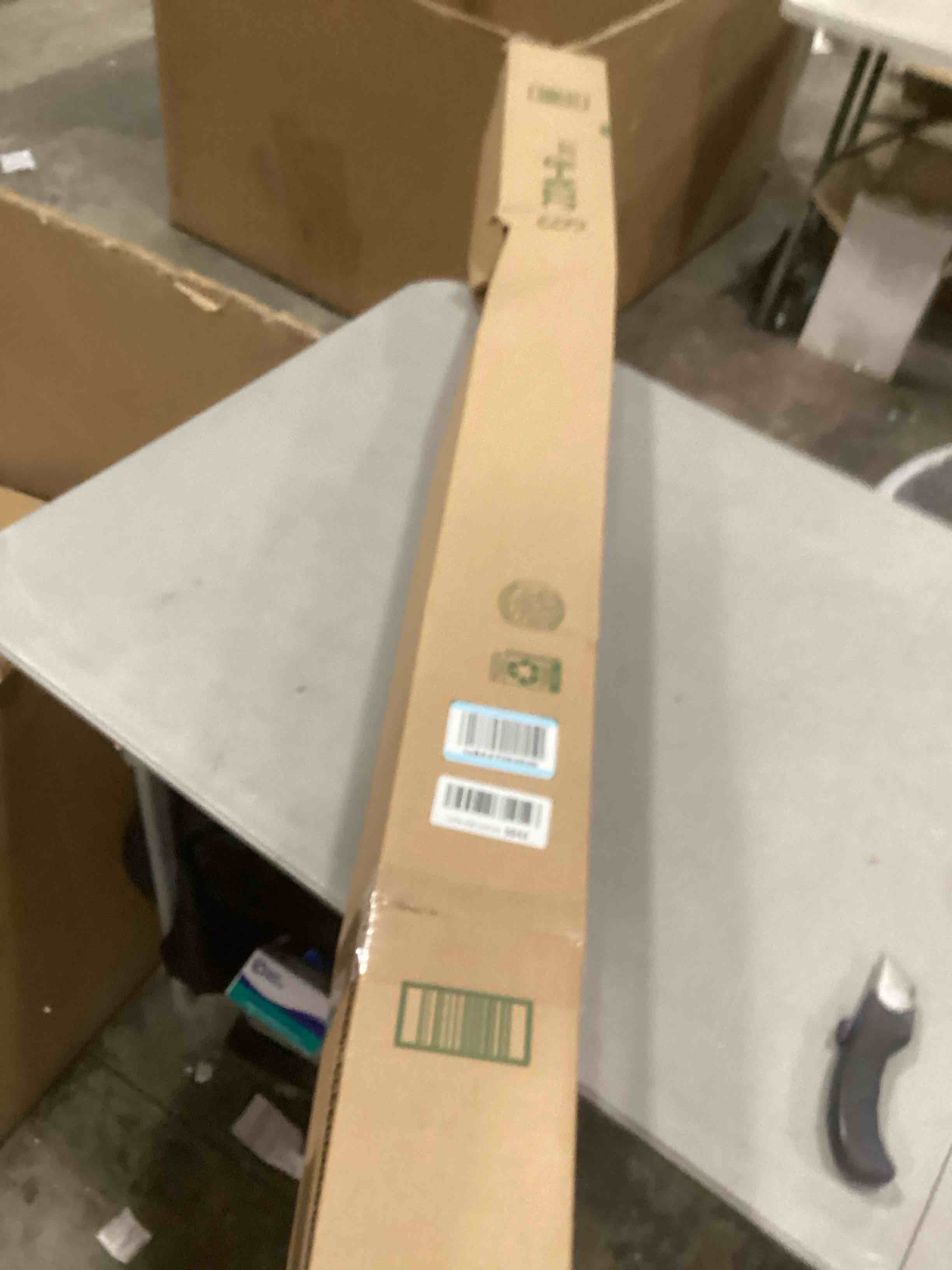 https://s3.amazonaws.com/lotting-images-prod/bidfta/GRN6706097_1737478596715.jpeg