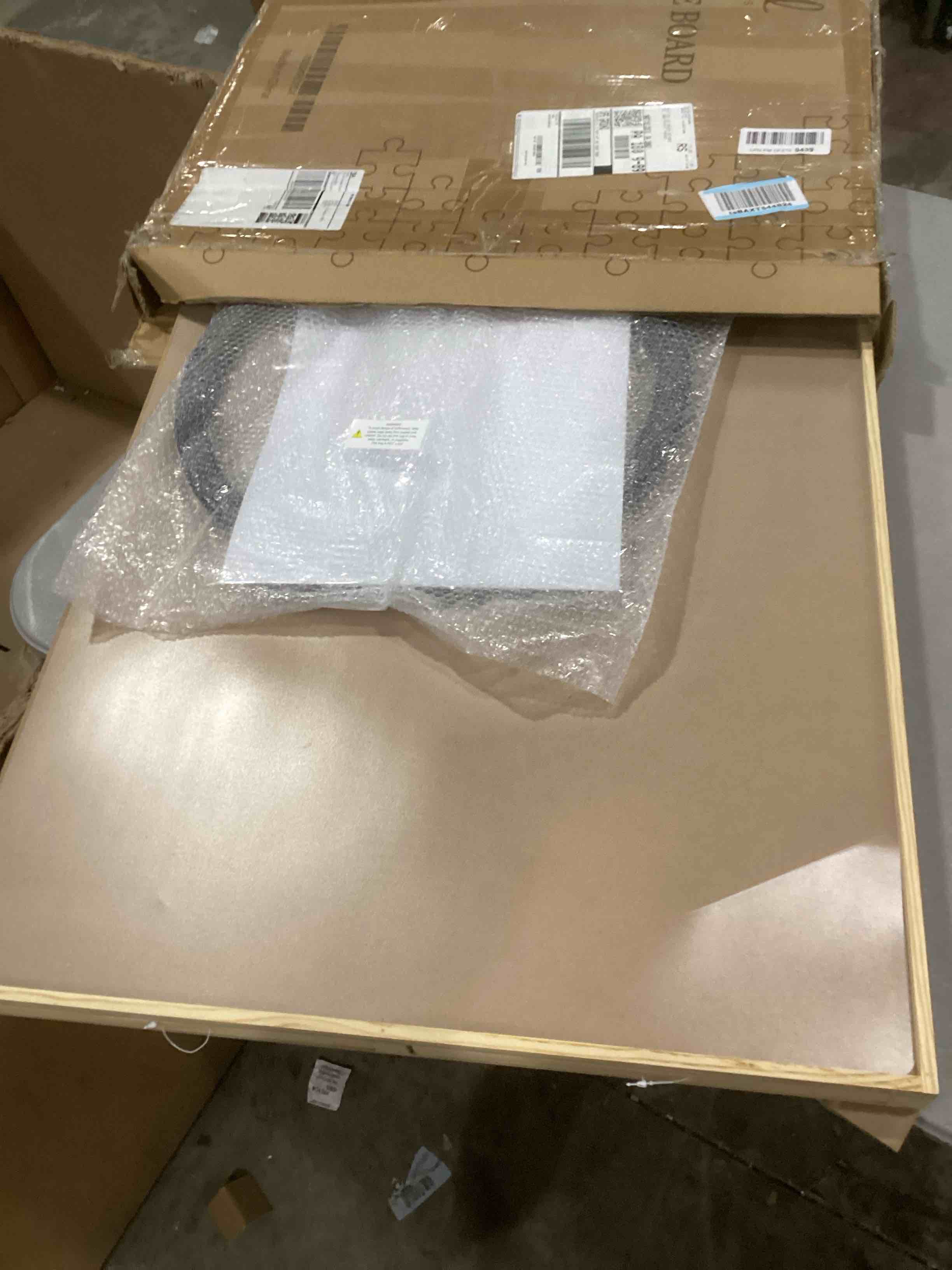https://s3.amazonaws.com/lotting-images-prod/bidfta/GRN6706108_1737482181593.jpeg