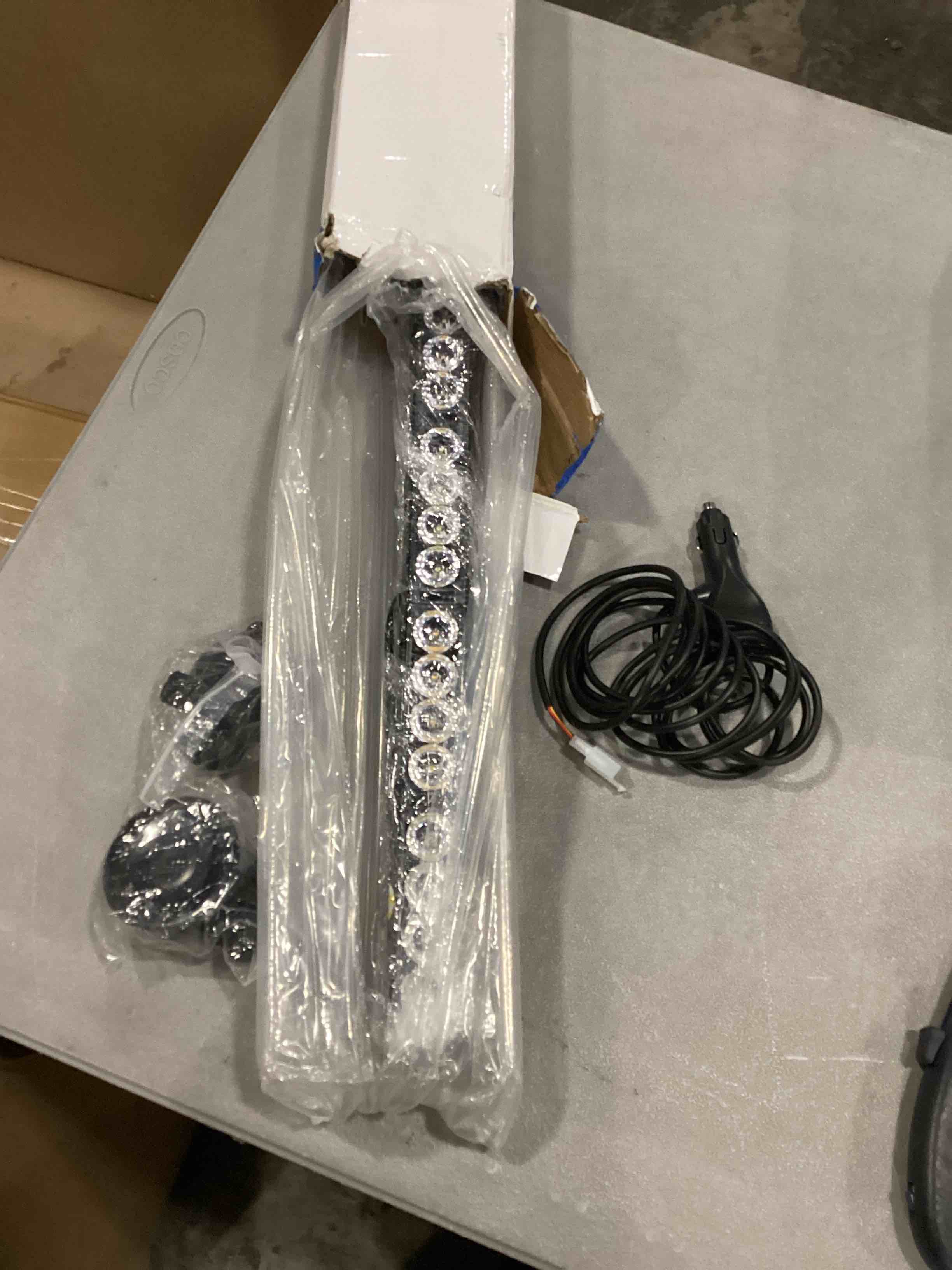 https://s3.amazonaws.com/lotting-images-prod/bidfta/GRN6706494_1737662368970.jpeg