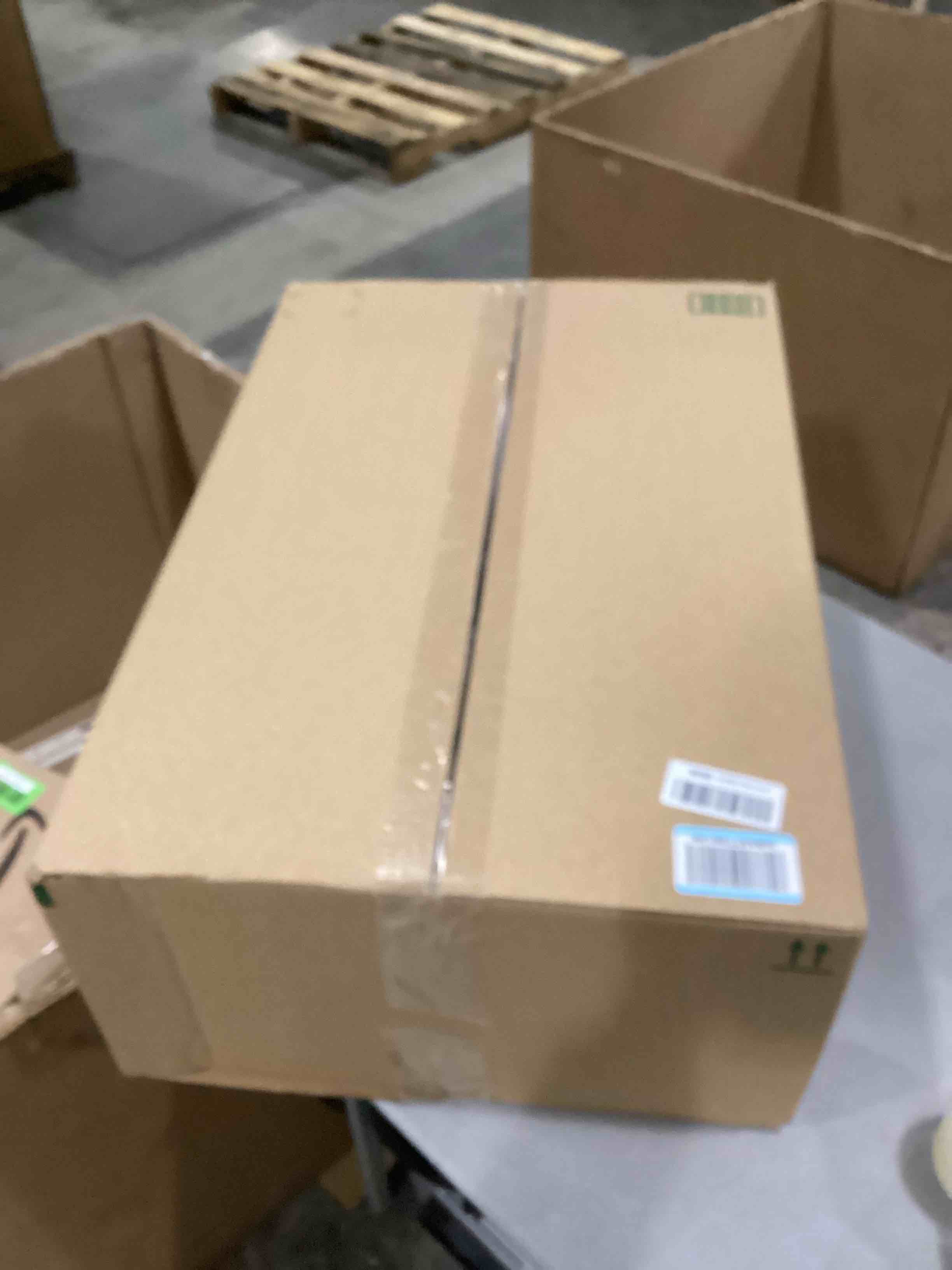 https://s3.amazonaws.com/lotting-images-prod/bidfta/GRN6706875_1738074879578.jpeg