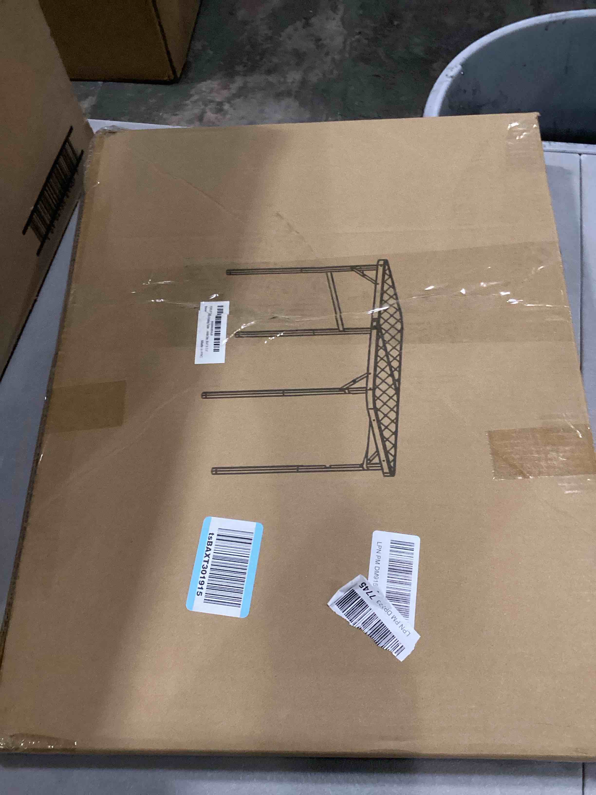 https://s3.amazonaws.com/lotting-images-prod/bidfta/GRN6706885_1738075930464.jpeg