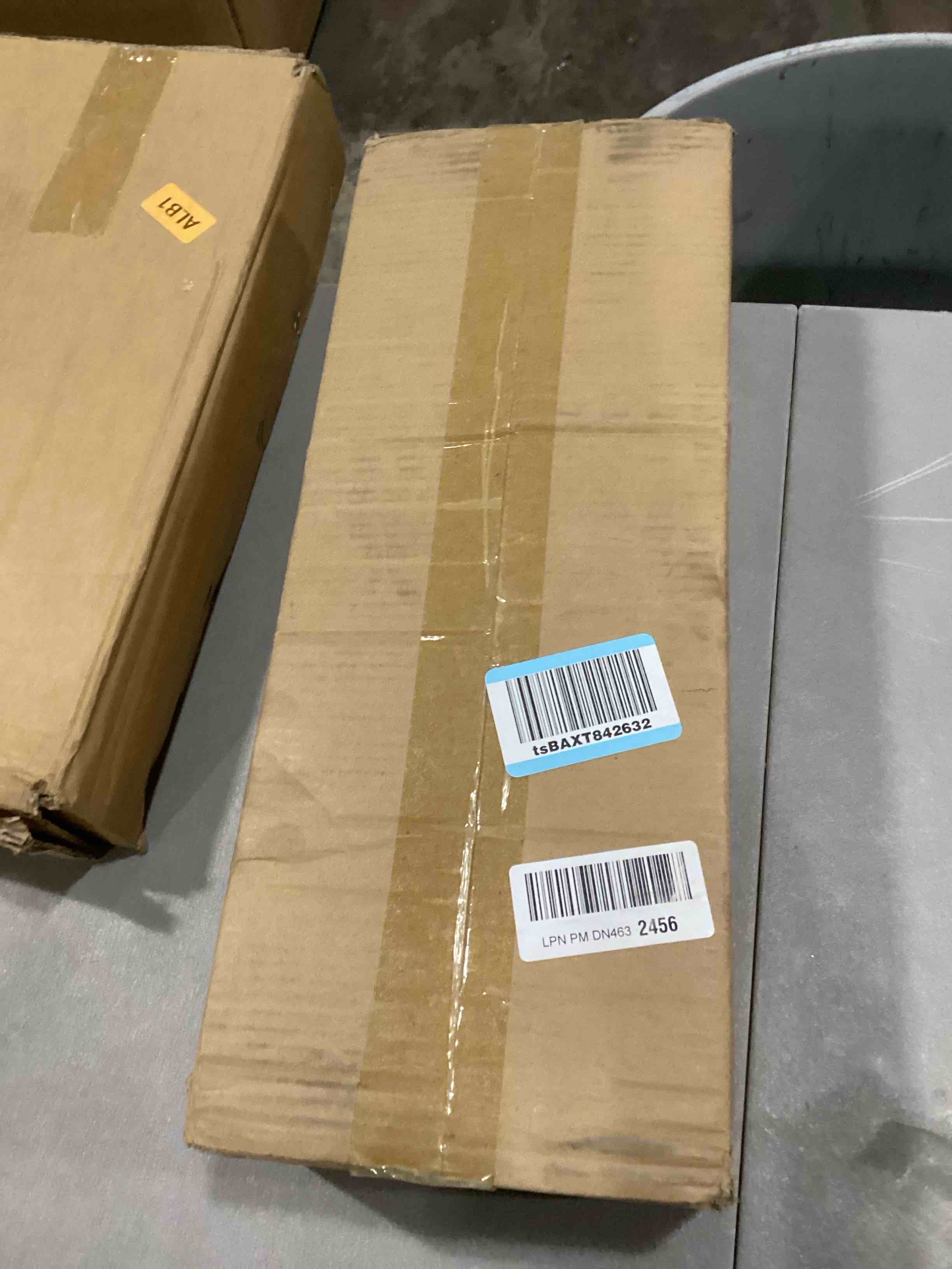 https://s3.amazonaws.com/lotting-images-prod/bidfta/GRN6706890_1738077981789.jpeg