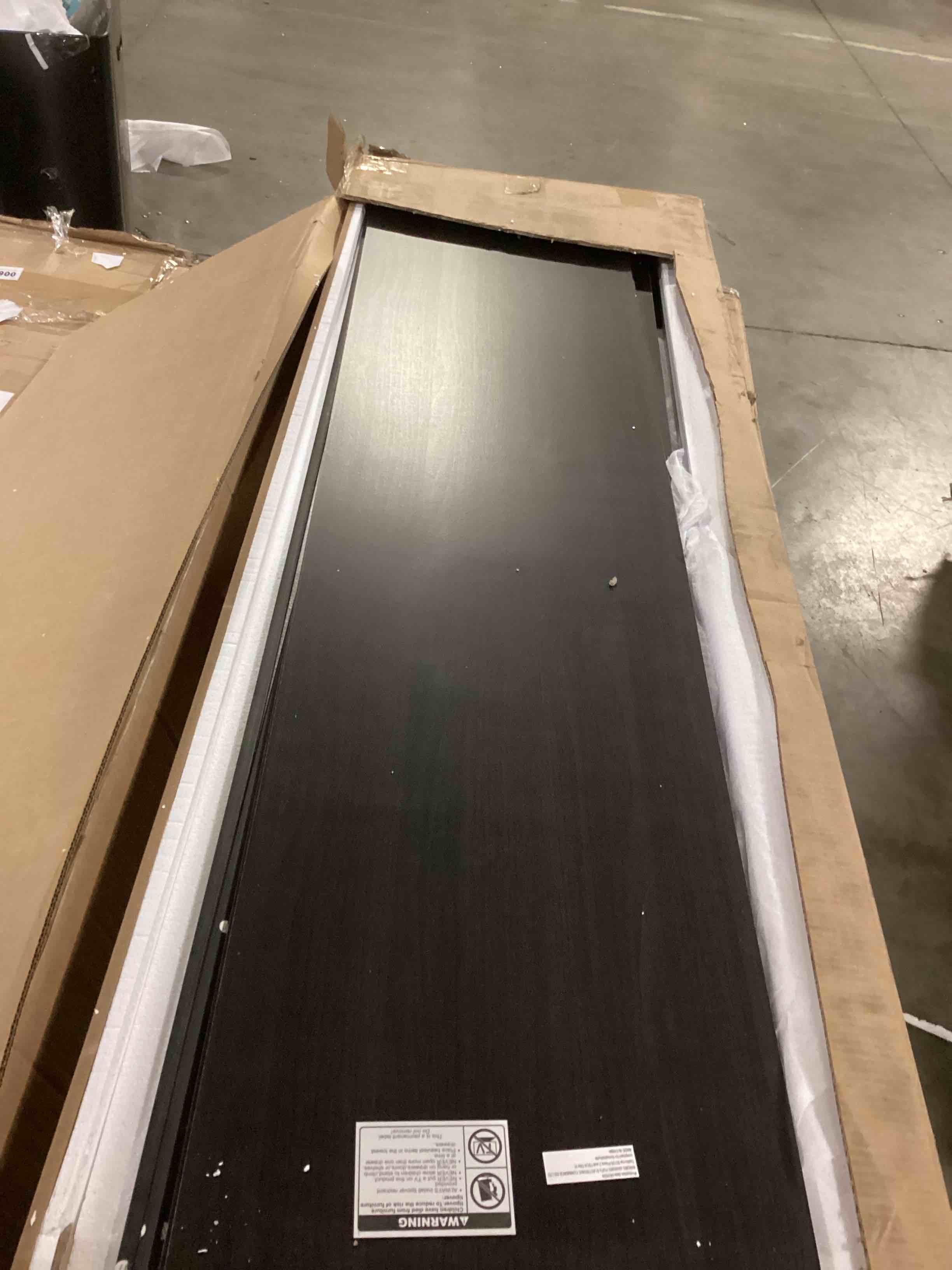 https://s3.amazonaws.com/lotting-images-prod/bidfta/GRN6707458_1735302621414.jpeg