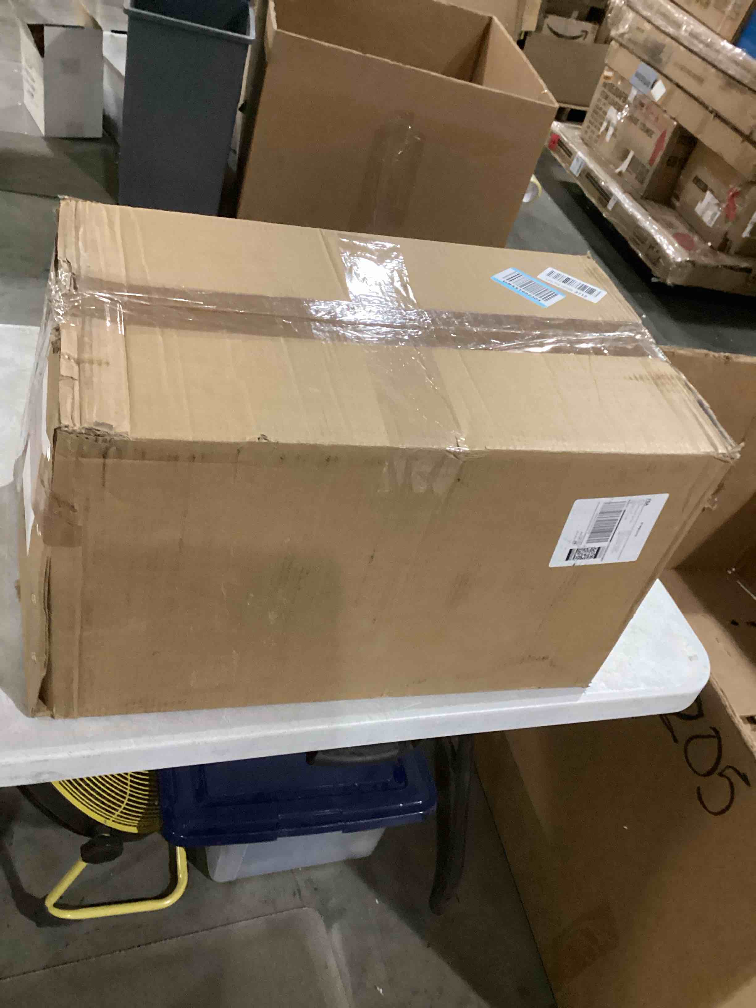 https://s3.amazonaws.com/lotting-images-prod/bidfta/GRN6707746_1736272080373.jpeg
