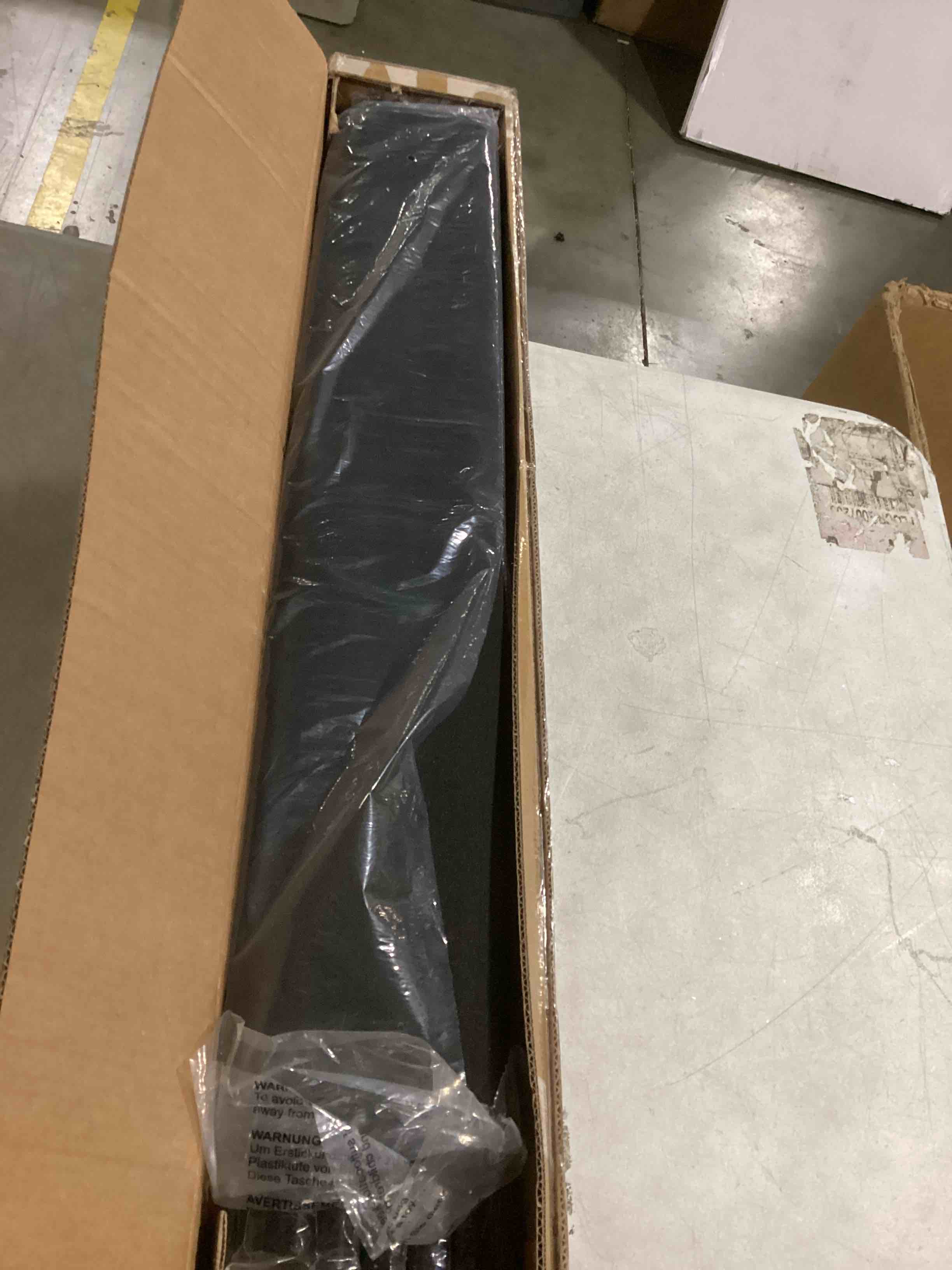 https://s3.amazonaws.com/lotting-images-prod/bidfta/GRN6707769_1736338923542.jpeg