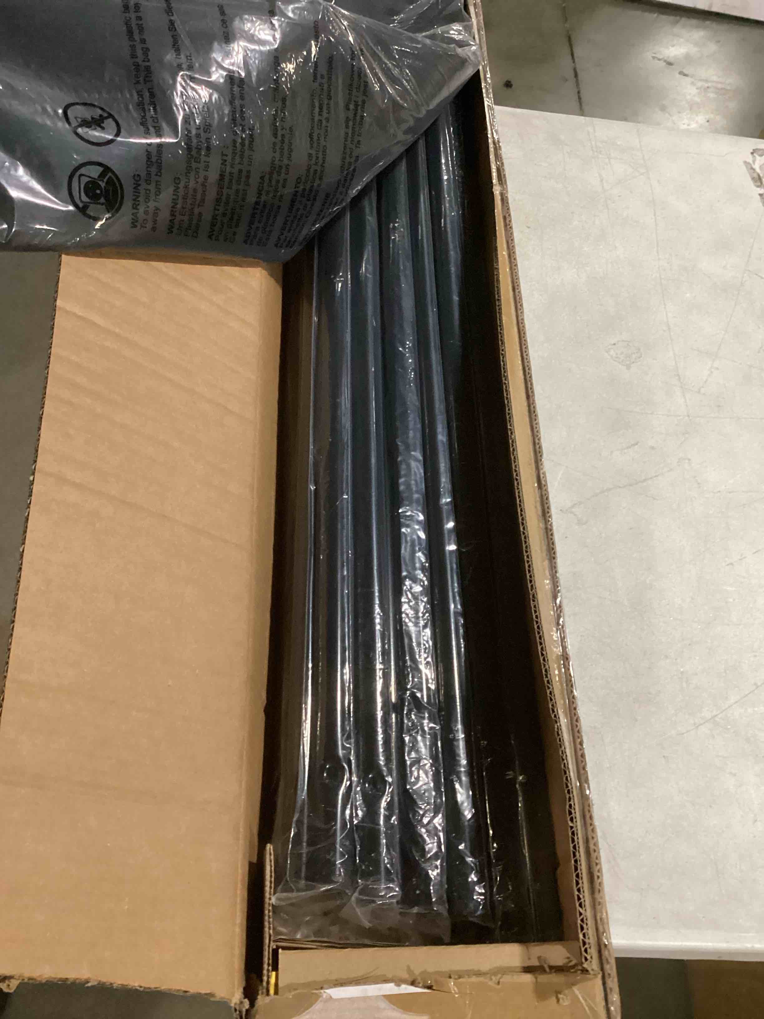 https://s3.amazonaws.com/lotting-images-prod/bidfta/GRN6707769_1736338931310.jpeg