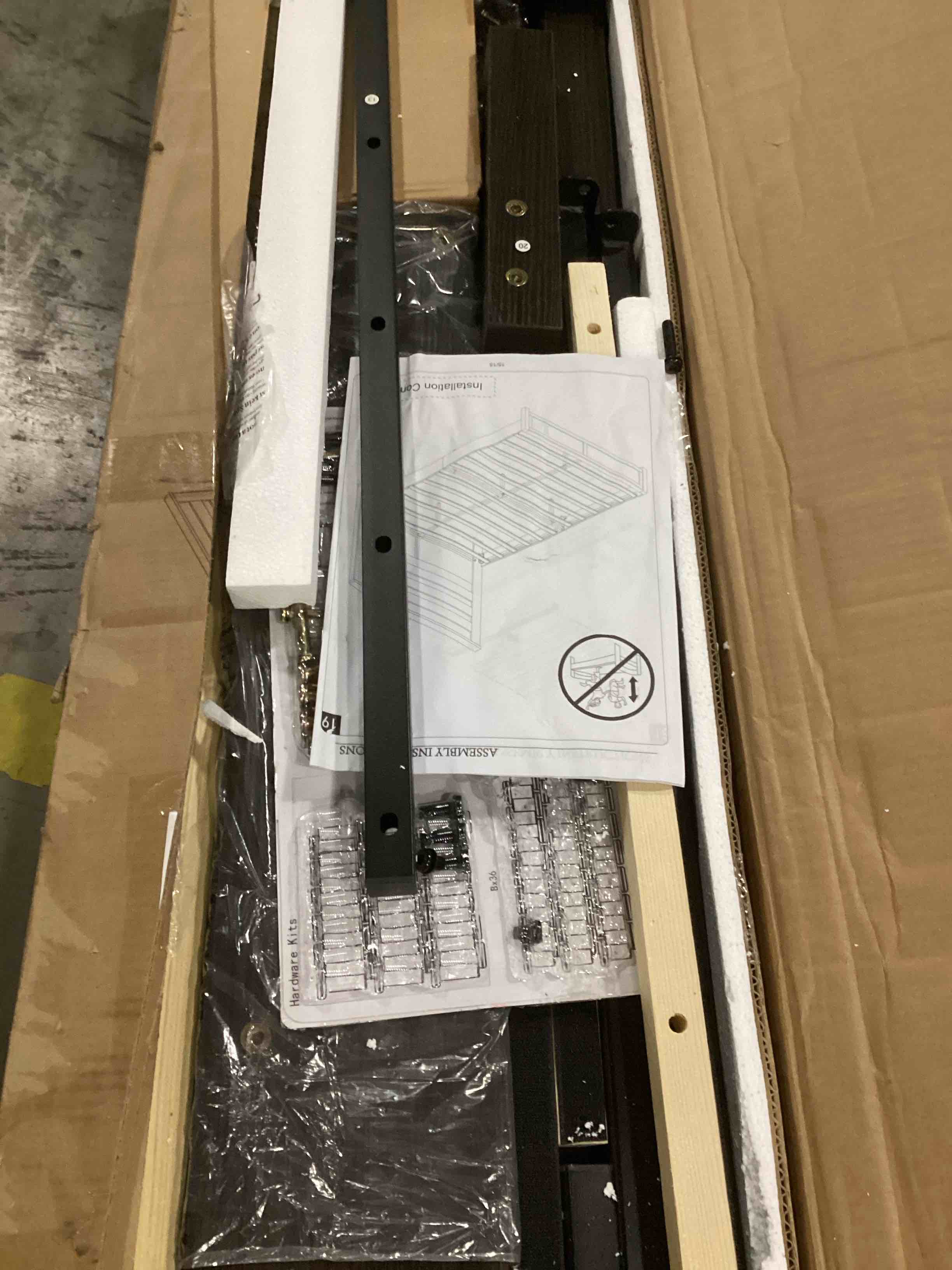 https://s3.amazonaws.com/lotting-images-prod/bidfta/GRN6707808_1736360589112.jpeg