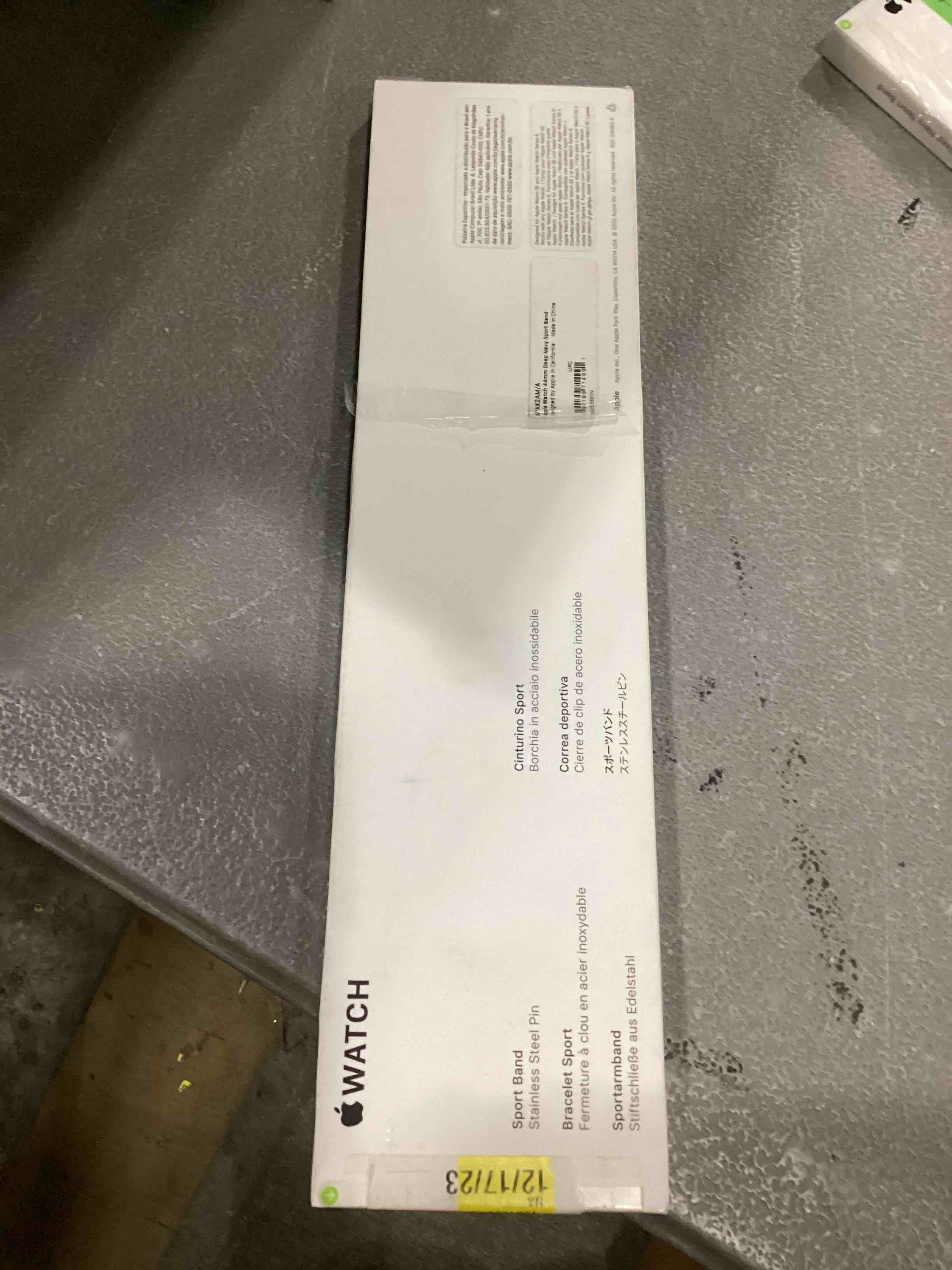 https://s3.amazonaws.com/lotting-images-prod/bidfta/GRN6707912_1736515409468.jpeg