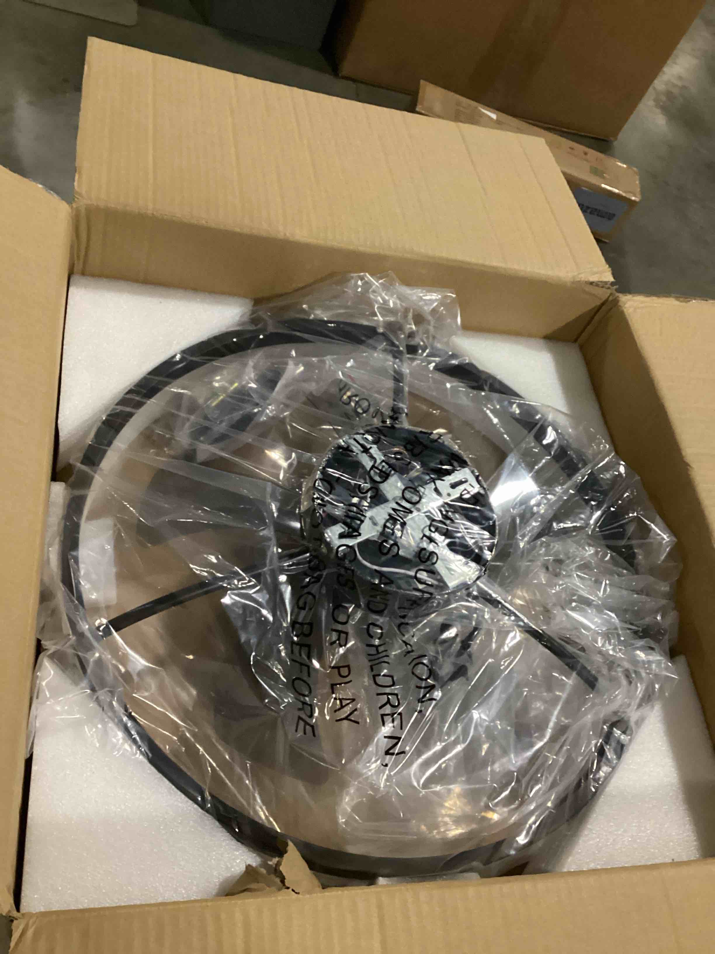 https://s3.amazonaws.com/lotting-images-prod/bidfta/GRN6707923_1736513983568.jpeg