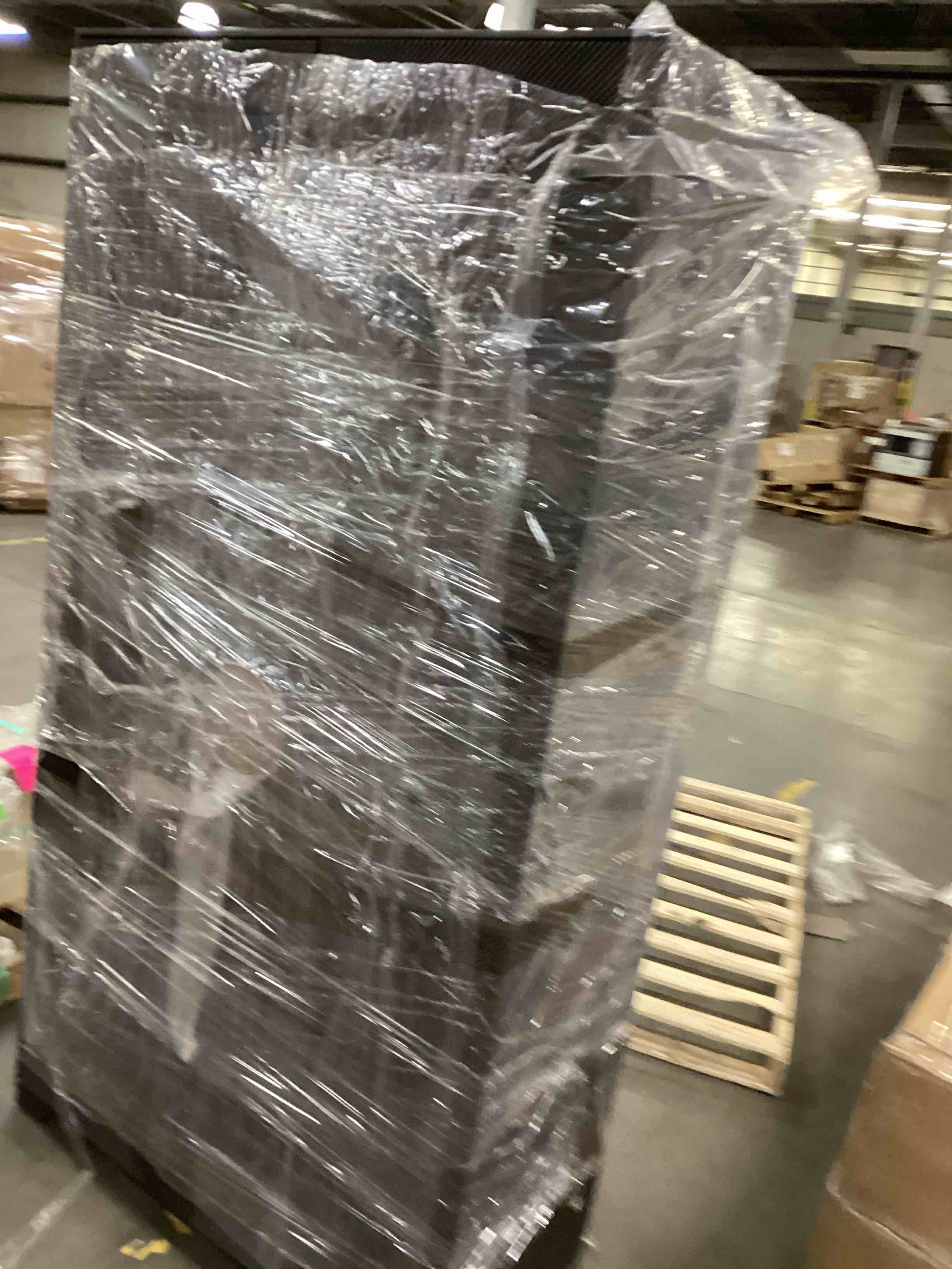 https://s3.amazonaws.com/lotting-images-prod/bidfta/GRN6708129_1736878384043.jpeg