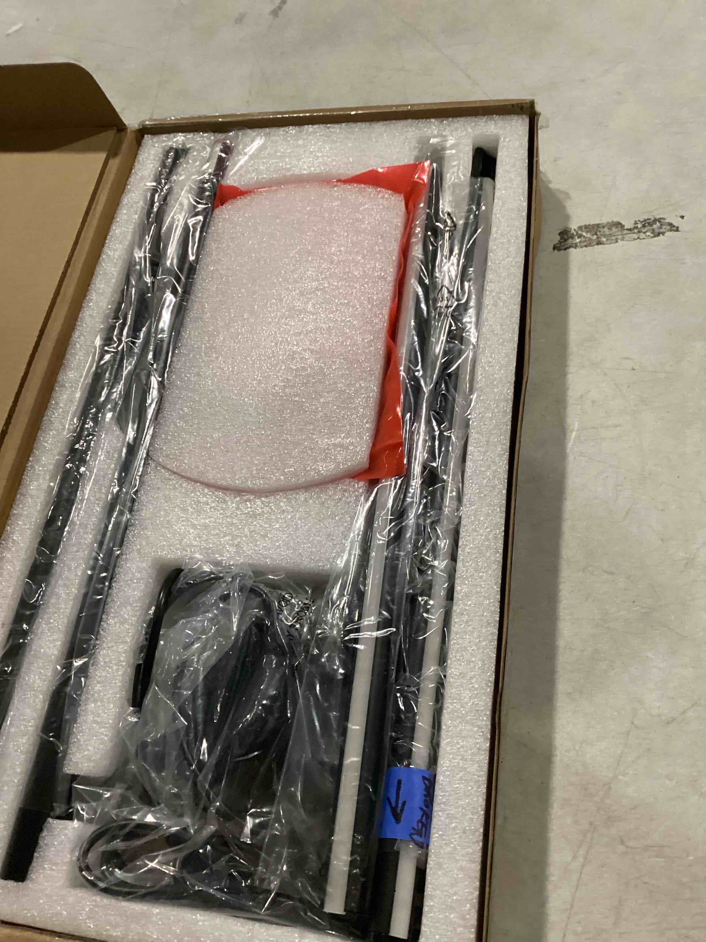 https://s3.amazonaws.com/lotting-images-prod/bidfta/GRN6708218_1736949577070.jpeg