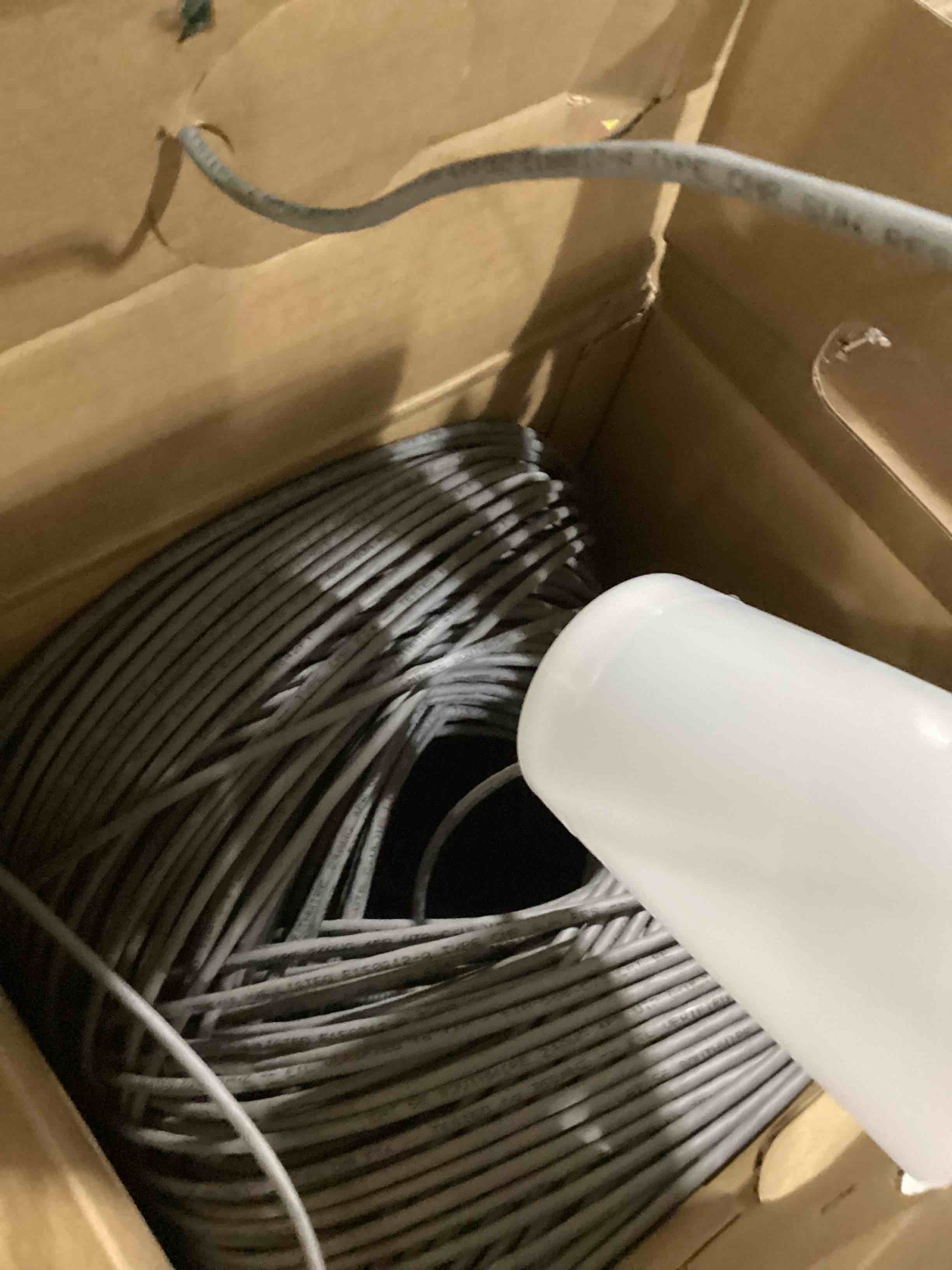 https://s3.amazonaws.com/lotting-images-prod/bidfta/GRN6708284_1736962547455.jpeg