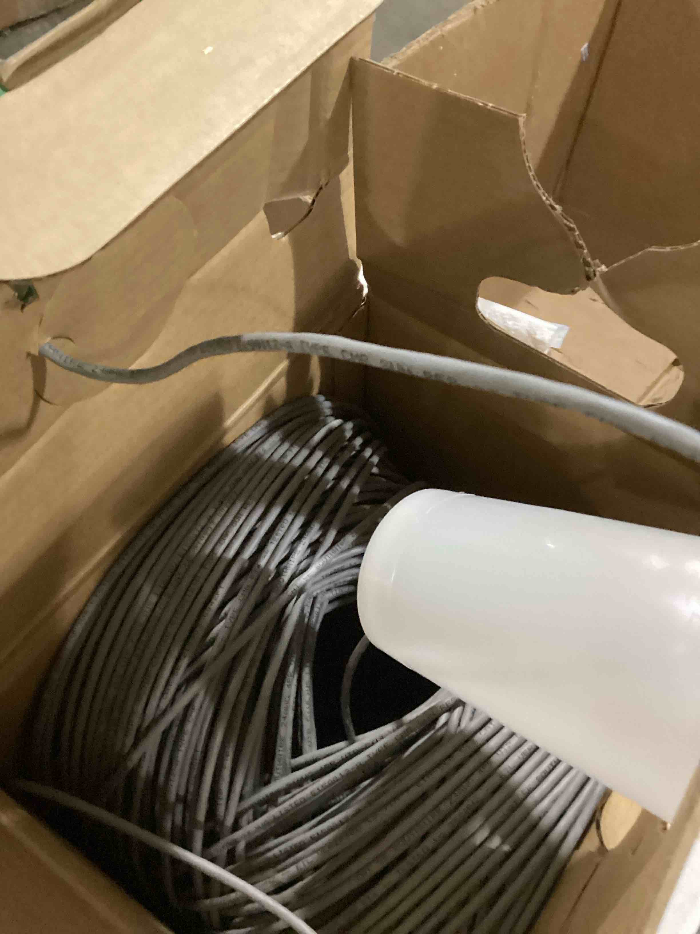 https://s3.amazonaws.com/lotting-images-prod/bidfta/GRN6708284_1736962550850.jpeg
