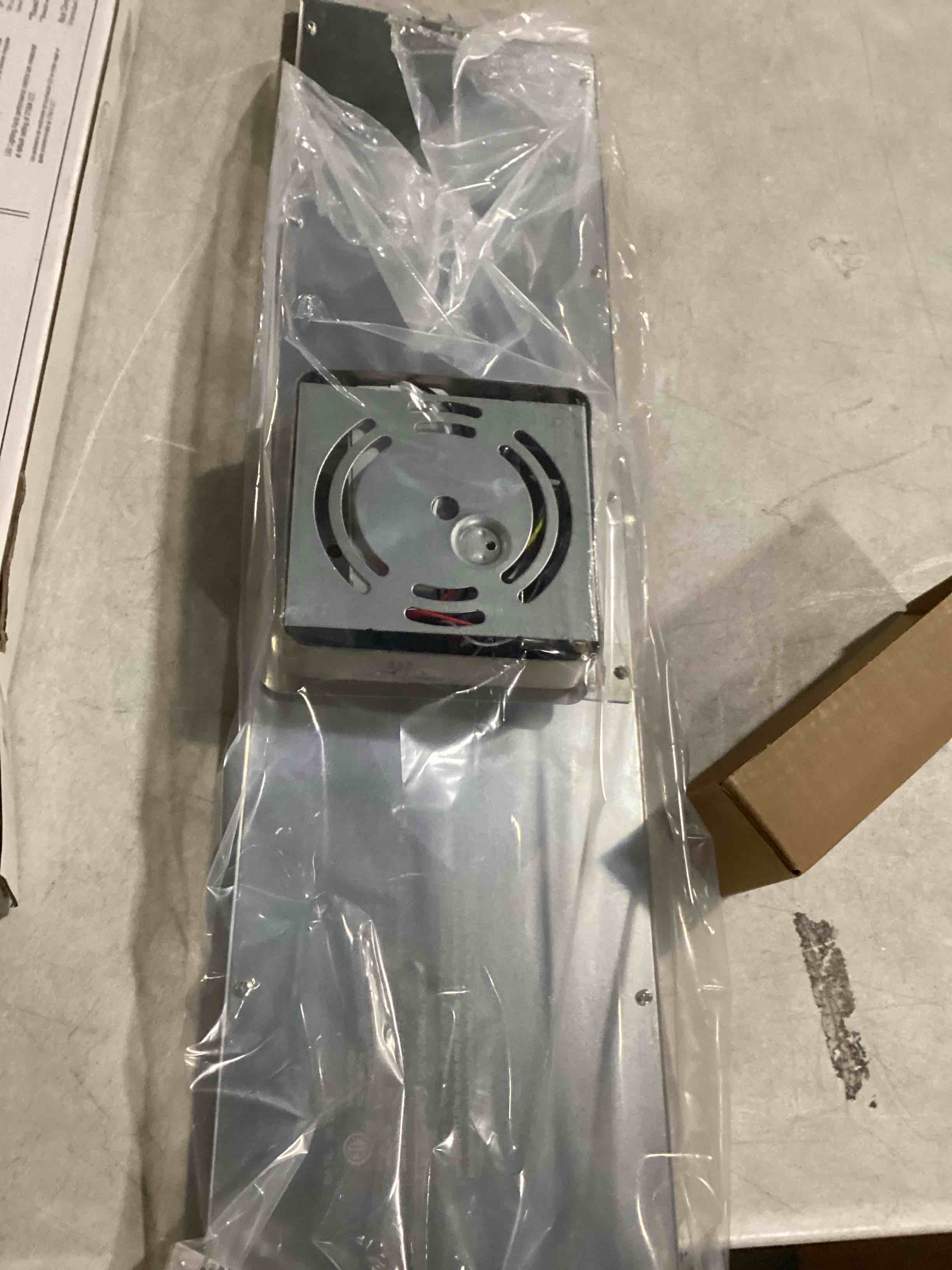 https://s3.amazonaws.com/lotting-images-prod/bidfta/GRN6708290_1736963281975.jpeg