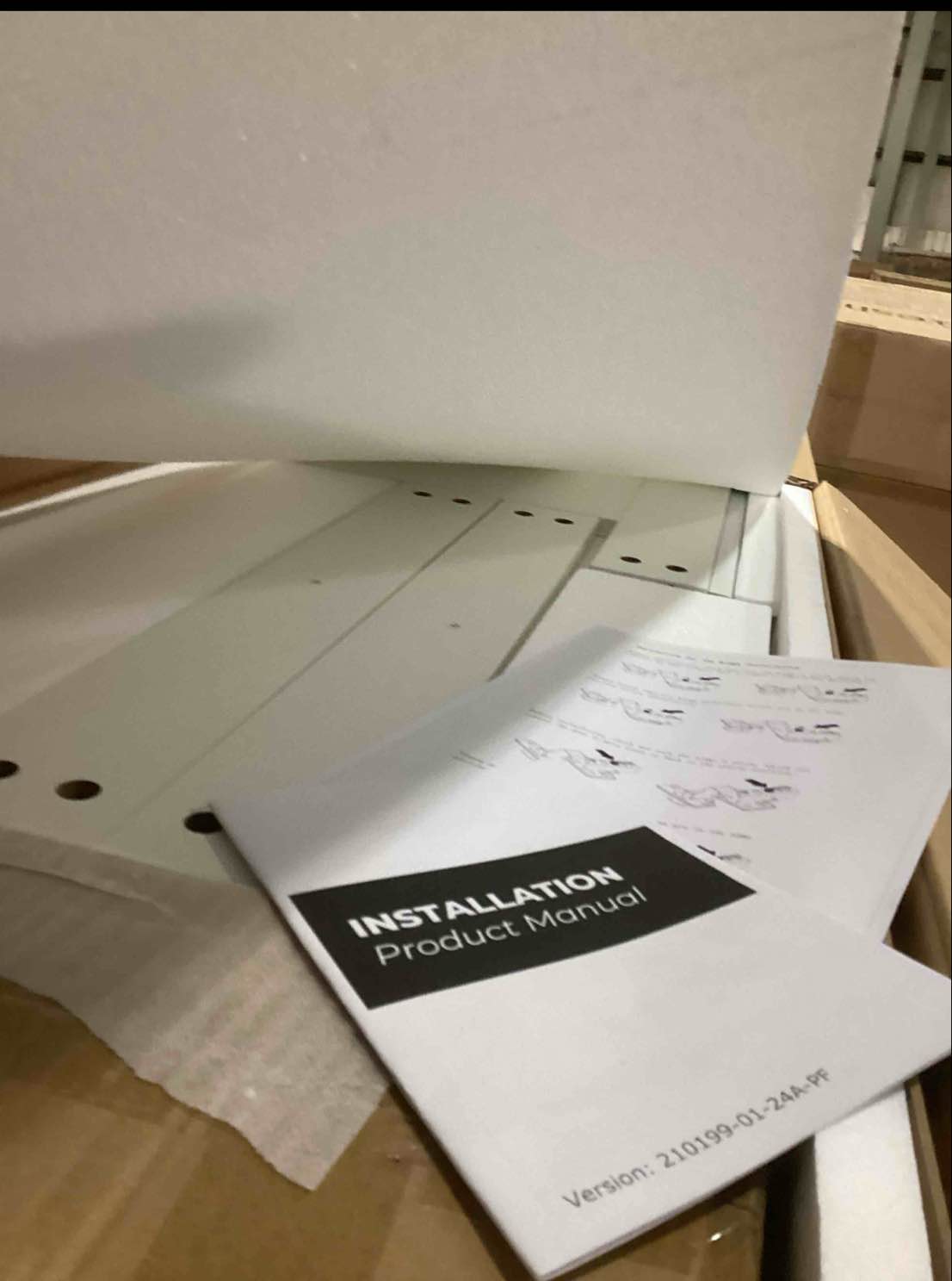 https://s3.amazonaws.com/lotting-images-prod/bidfta/GRN6708333_1737036160347.jpeg