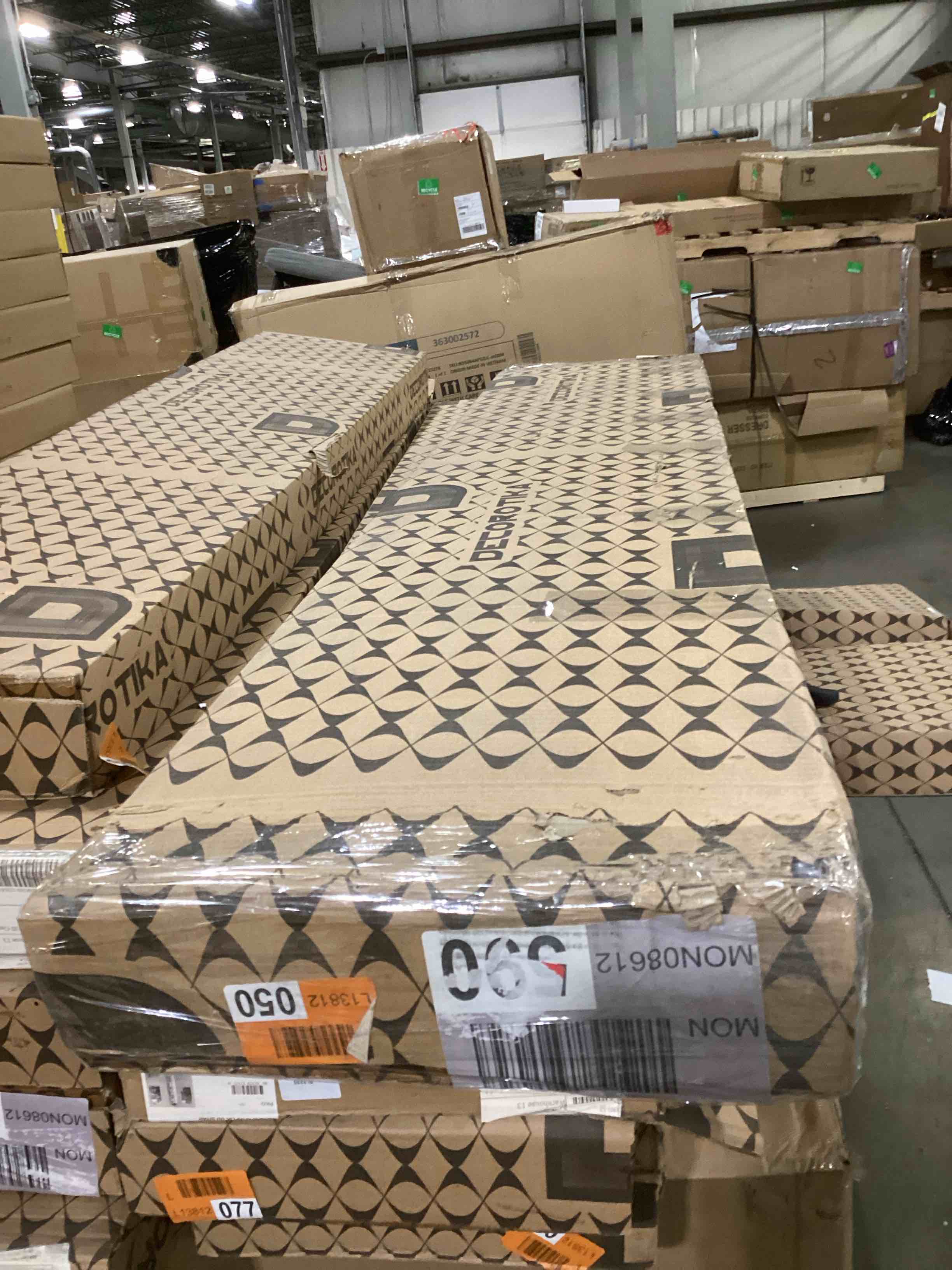 https://s3.amazonaws.com/lotting-images-prod/bidfta/GRN6708350_1737036883625.jpeg