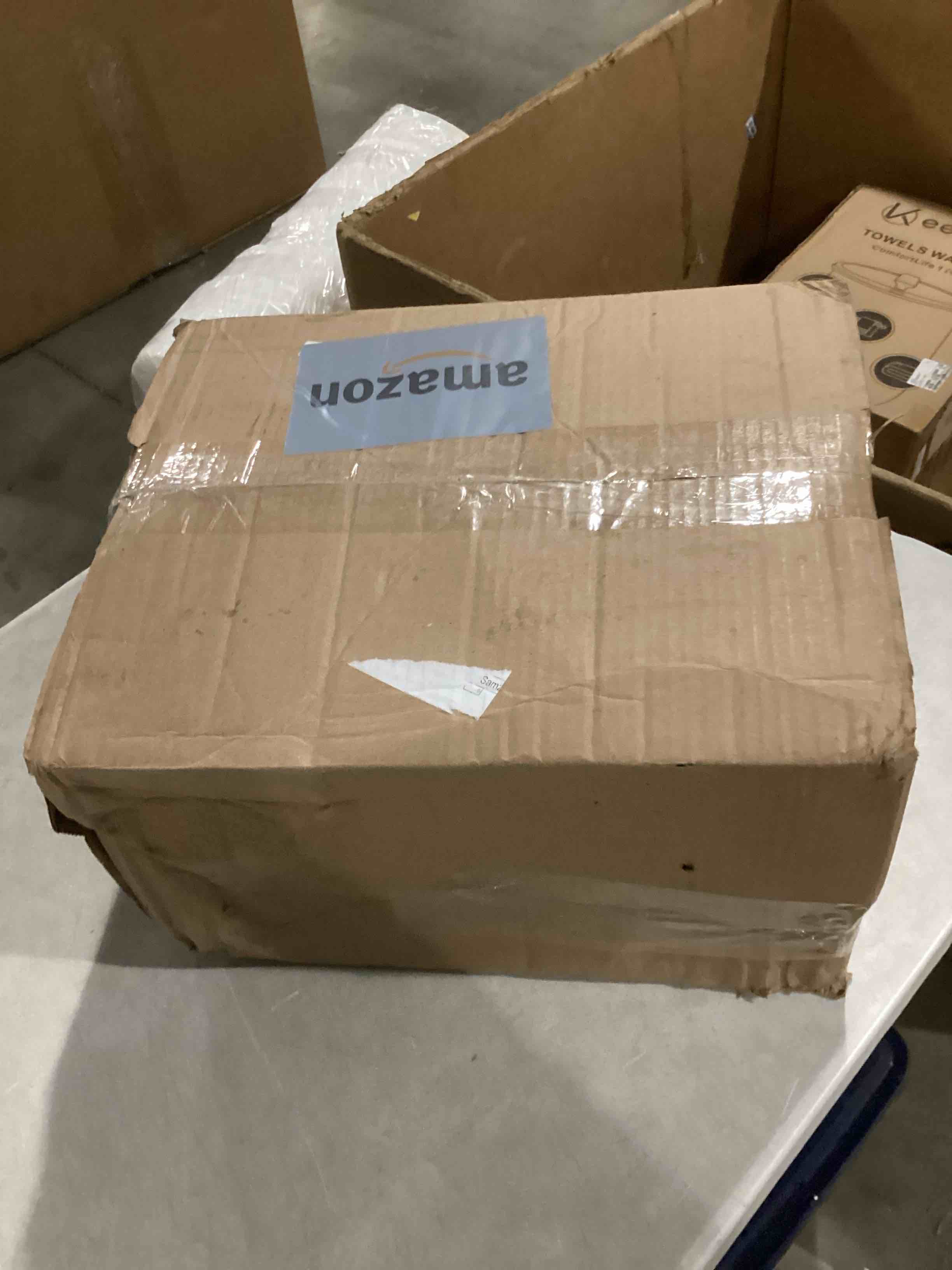 https://s3.amazonaws.com/lotting-images-prod/bidfta/GRN6708390_1737056944630.jpeg