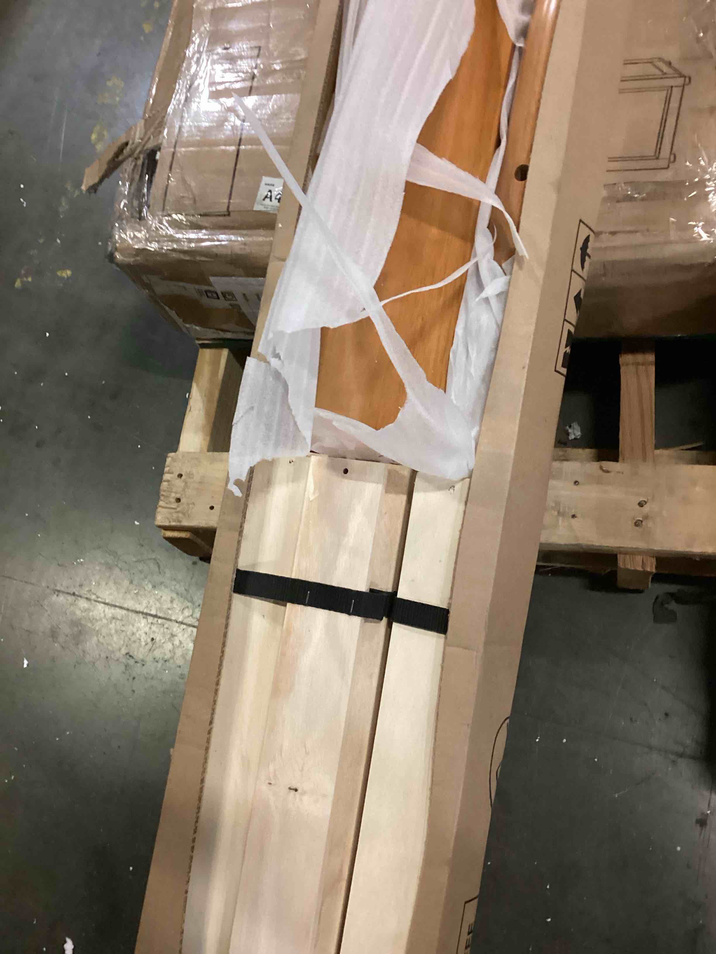 https://s3.amazonaws.com/lotting-images-prod/bidfta/GRN6708848_1734709650314.jpeg