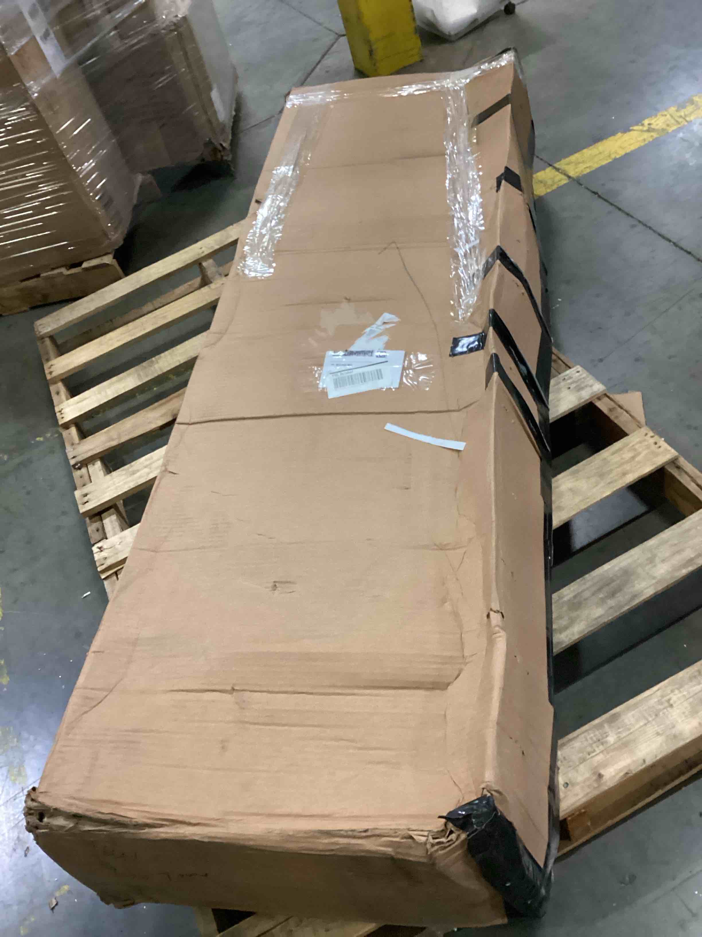 https://s3.amazonaws.com/lotting-images-prod/bidfta/GRN6708907_1734961629837.jpeg