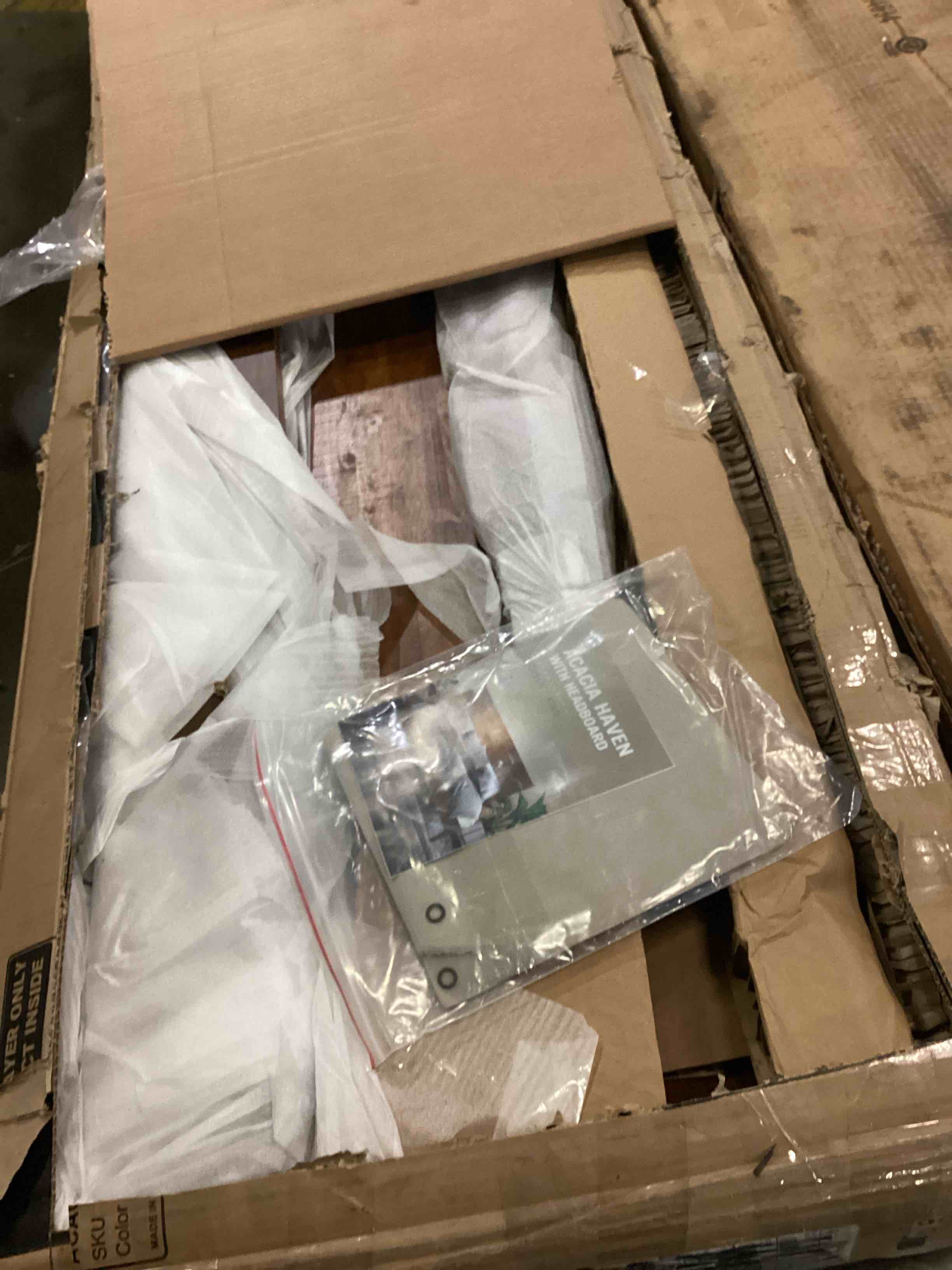 https://s3.amazonaws.com/lotting-images-prod/bidfta/GRN6708983_1735048859109.jpeg