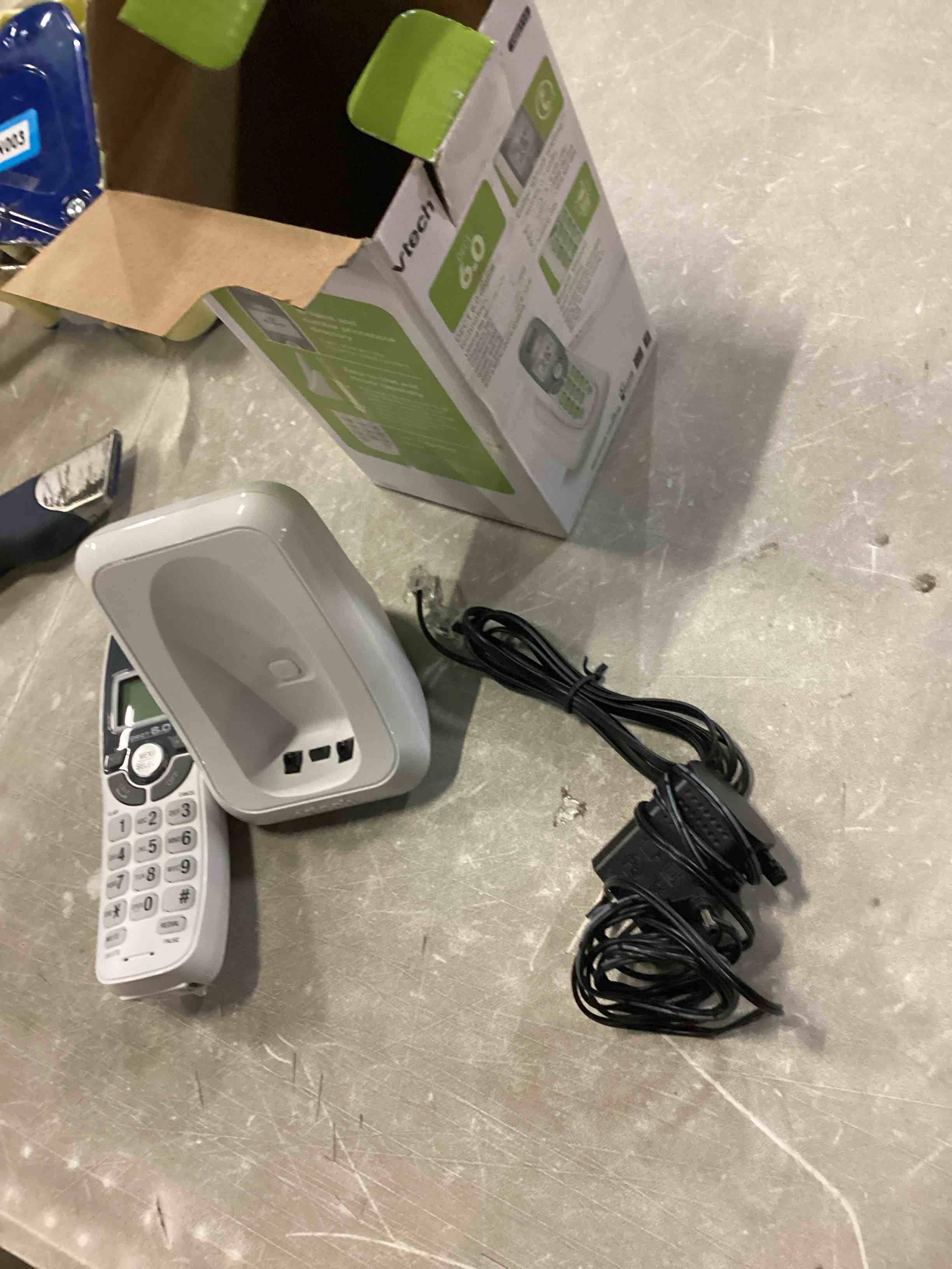 https://s3.amazonaws.com/lotting-images-prod/bidfta/GRN6709145_1735564692011.jpeg